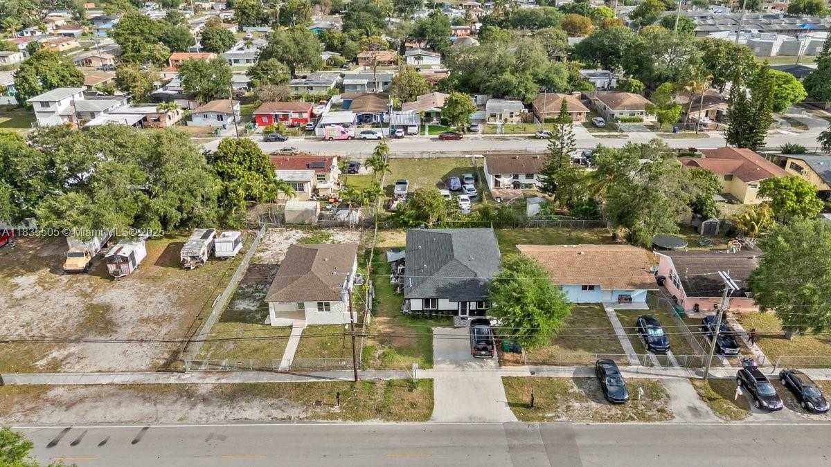Small Image of 1941 NORTH WEST 151ST ST, Miami Gardens Number 20