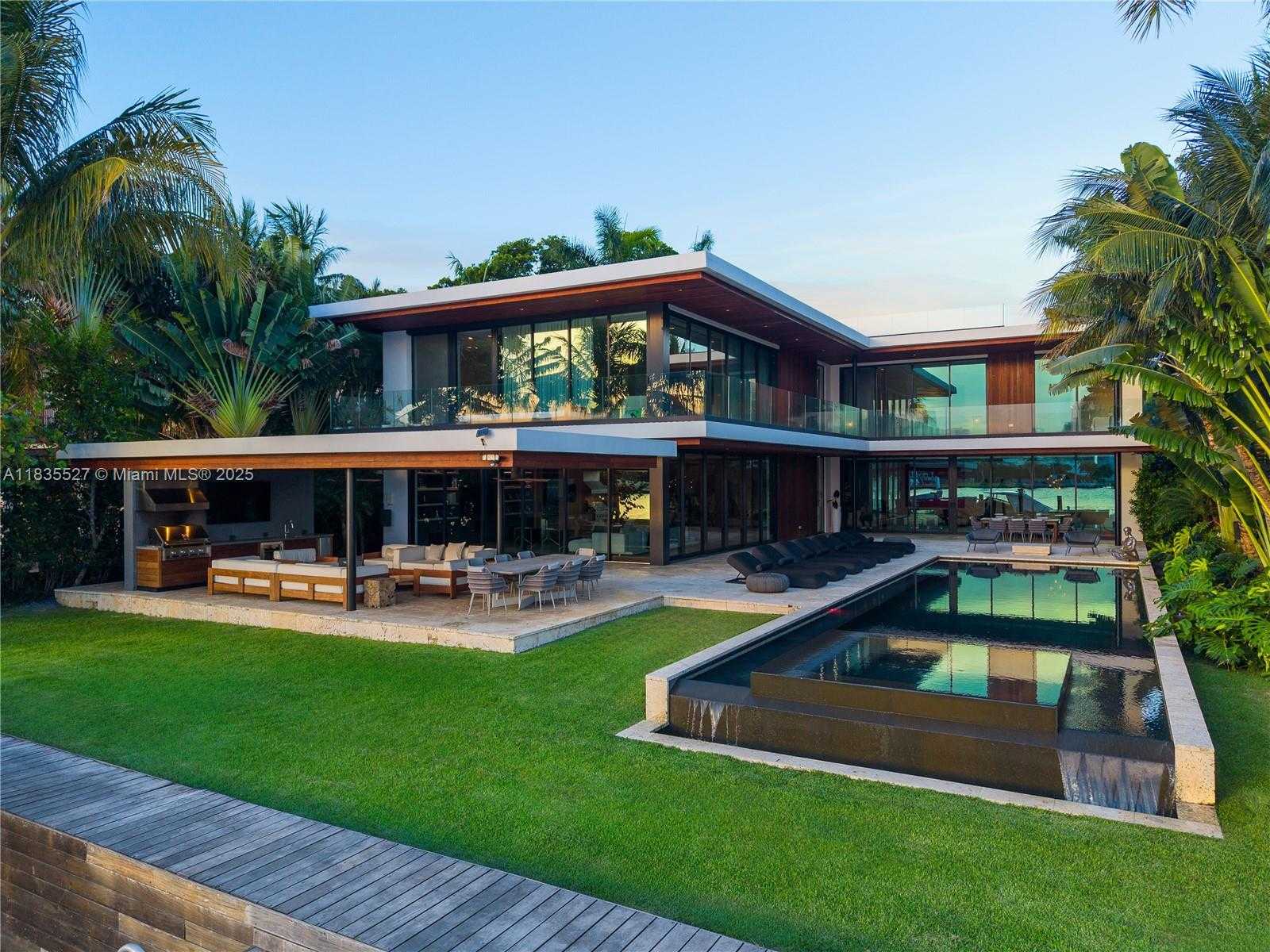 Small Image of 126 WEST SAN MARINO DR, Miami Beach Number 12