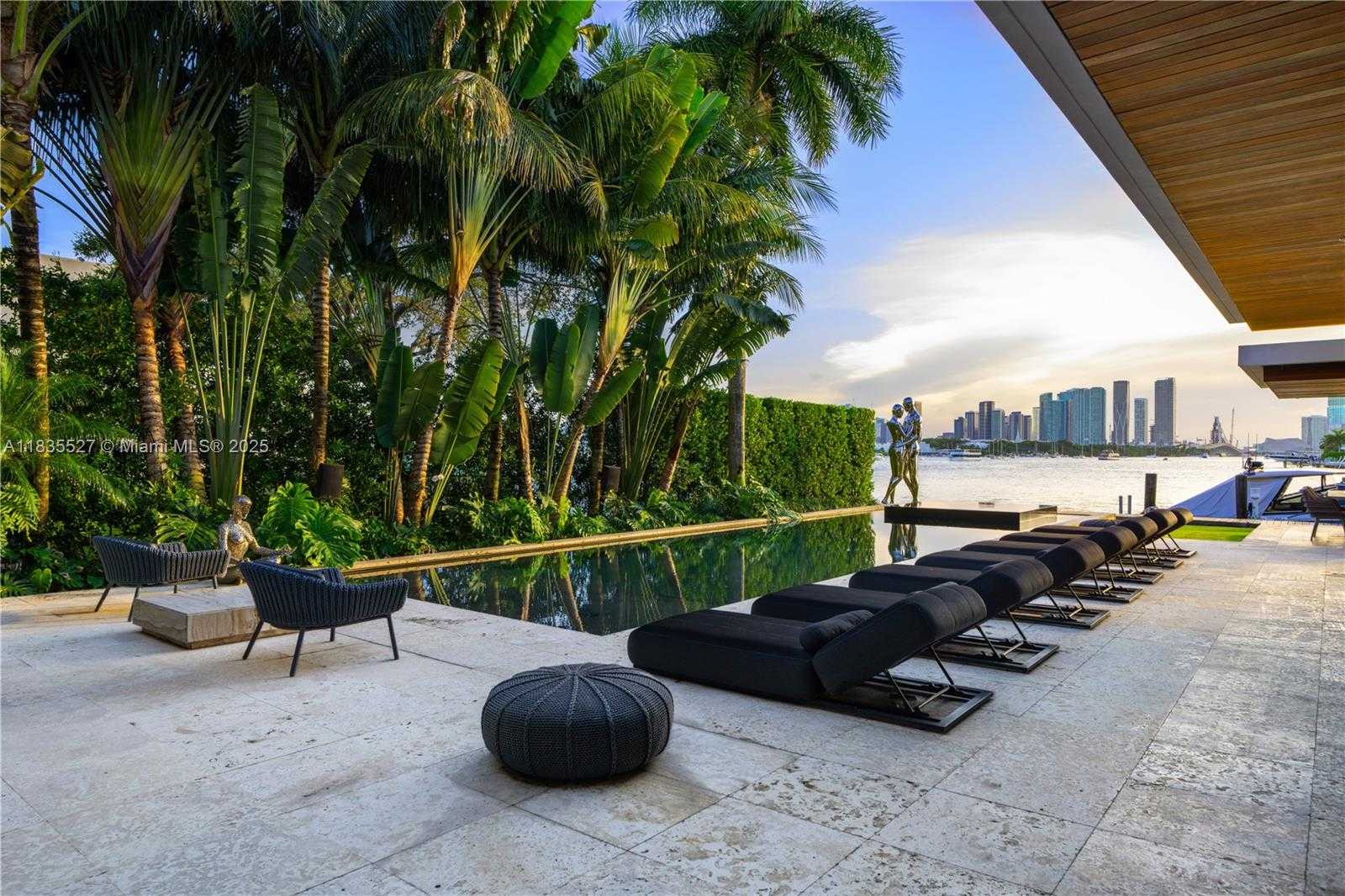 Small Image of 126 WEST SAN MARINO DR, Miami Beach Number 31