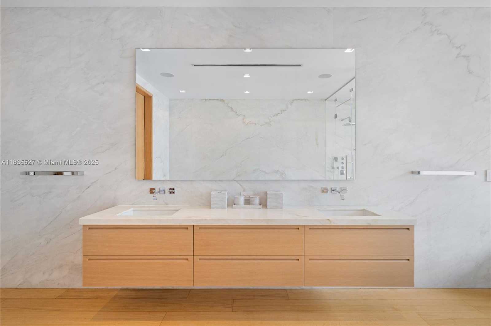 Small Image of 126 WEST SAN MARINO DR, Miami Beach Number 42