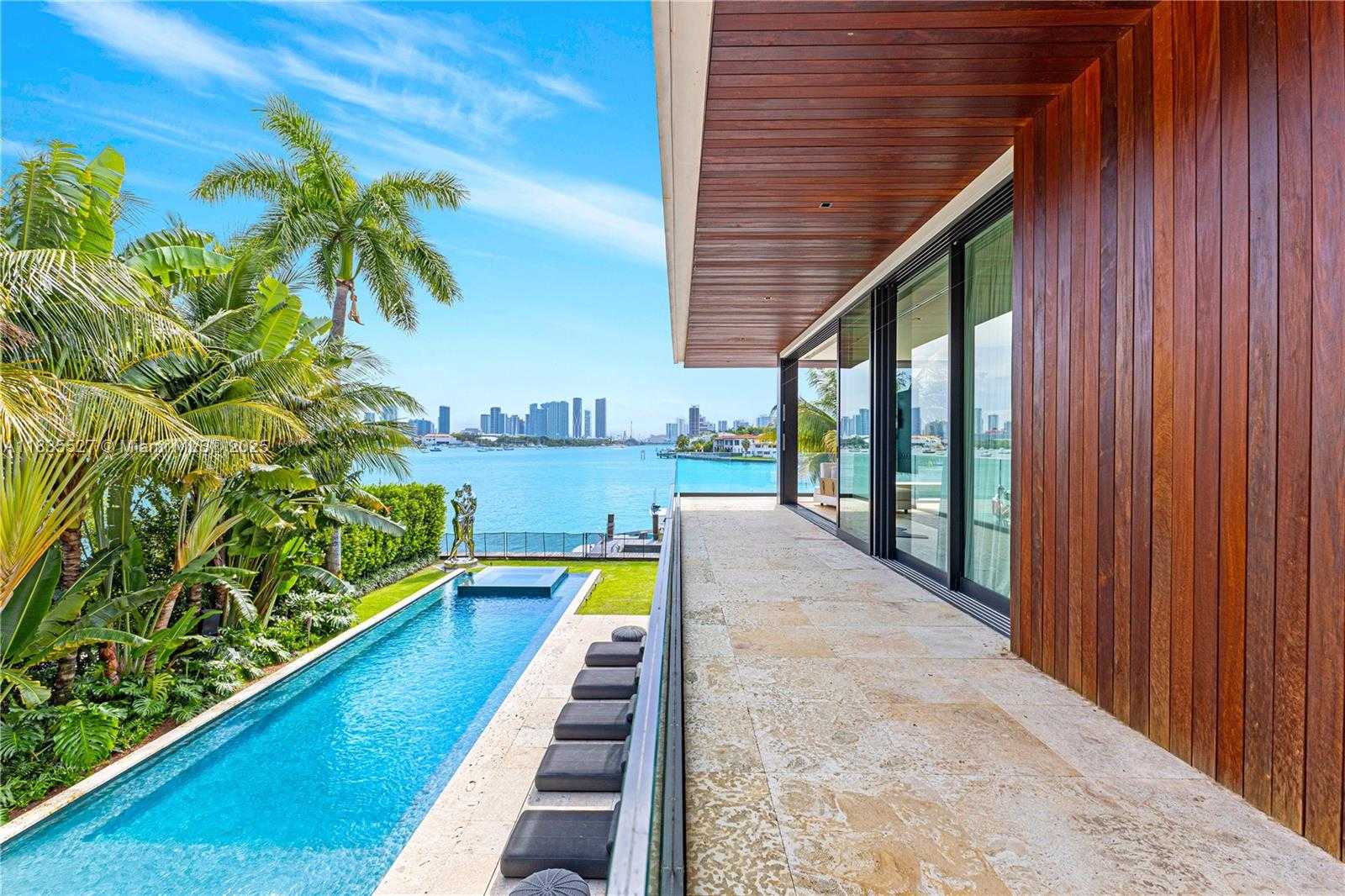 Small Image of 126 WEST SAN MARINO DR, Miami Beach Number 44