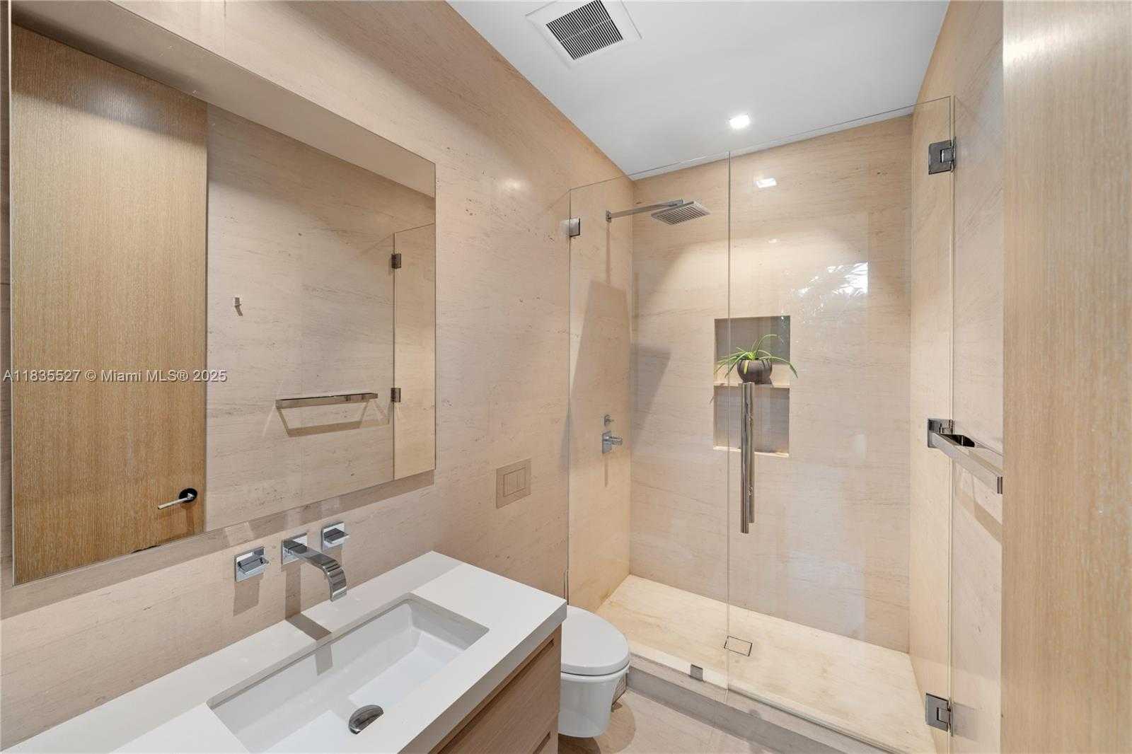 Small Image of 126 WEST SAN MARINO DR, Miami Beach Number 63