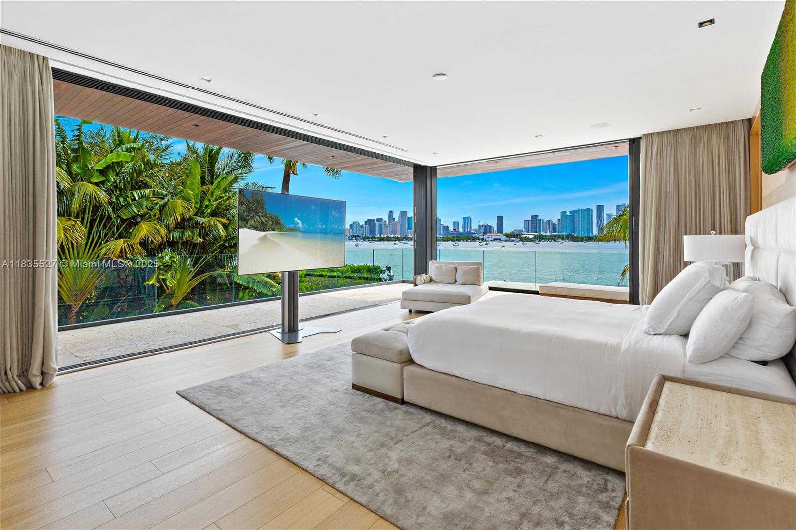 Small Image of 126 WEST SAN MARINO DR, Miami Beach Number 8