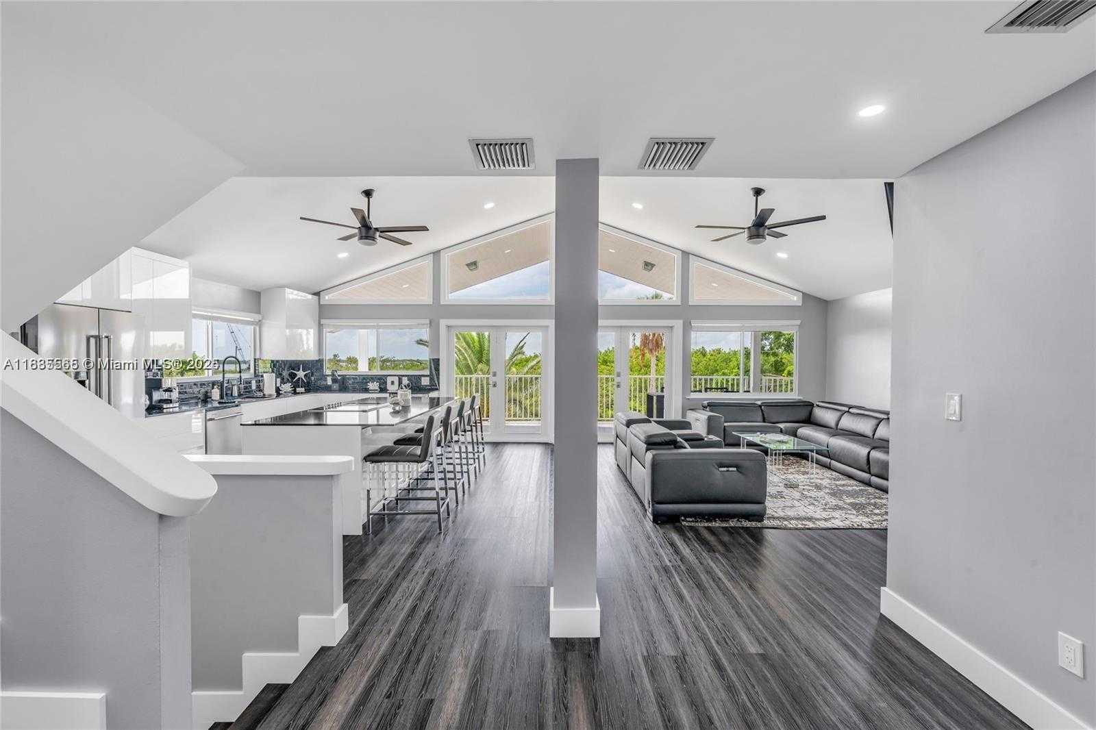 Small Image of 90 NORTH BOUNTY LN, Key Largo Number 12
