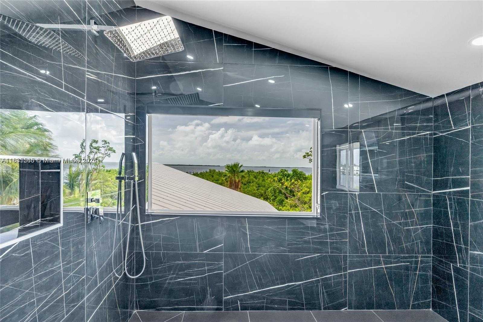 Small Image of 90 NORTH BOUNTY LN, Key Largo Number 20