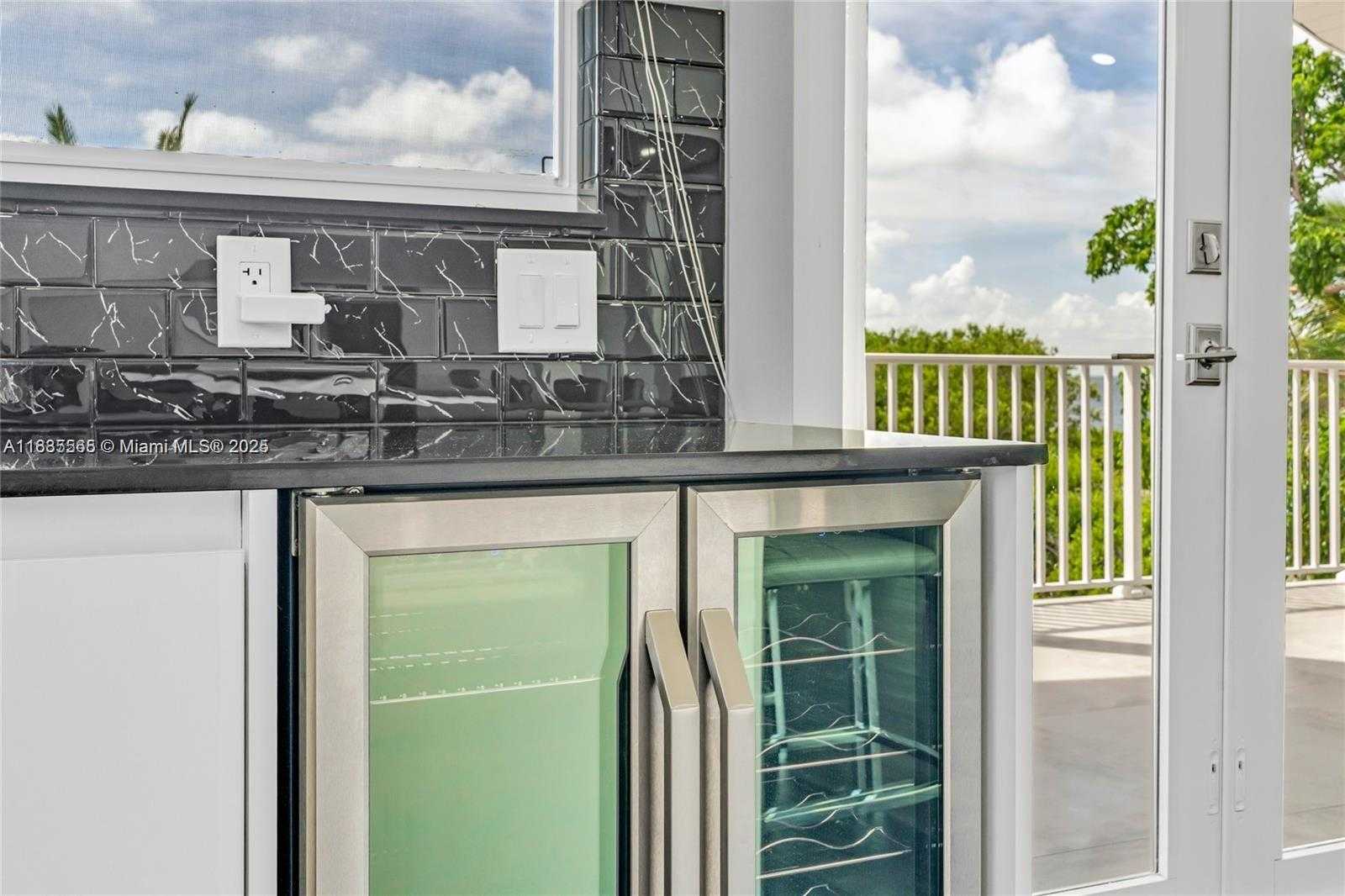 Small Image of 90 NORTH BOUNTY LN, Key Largo Number 21