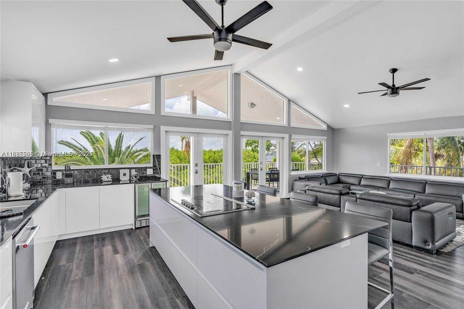 Small Image of 90 NORTH BOUNTY LN, Key Largo Number 8