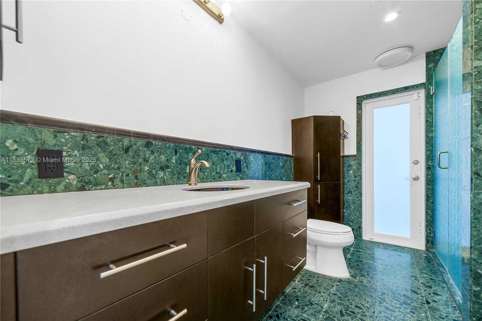 Small Image of 15200 SOUTH WEST 81ST AVE, Palmetto Bay Number 17
