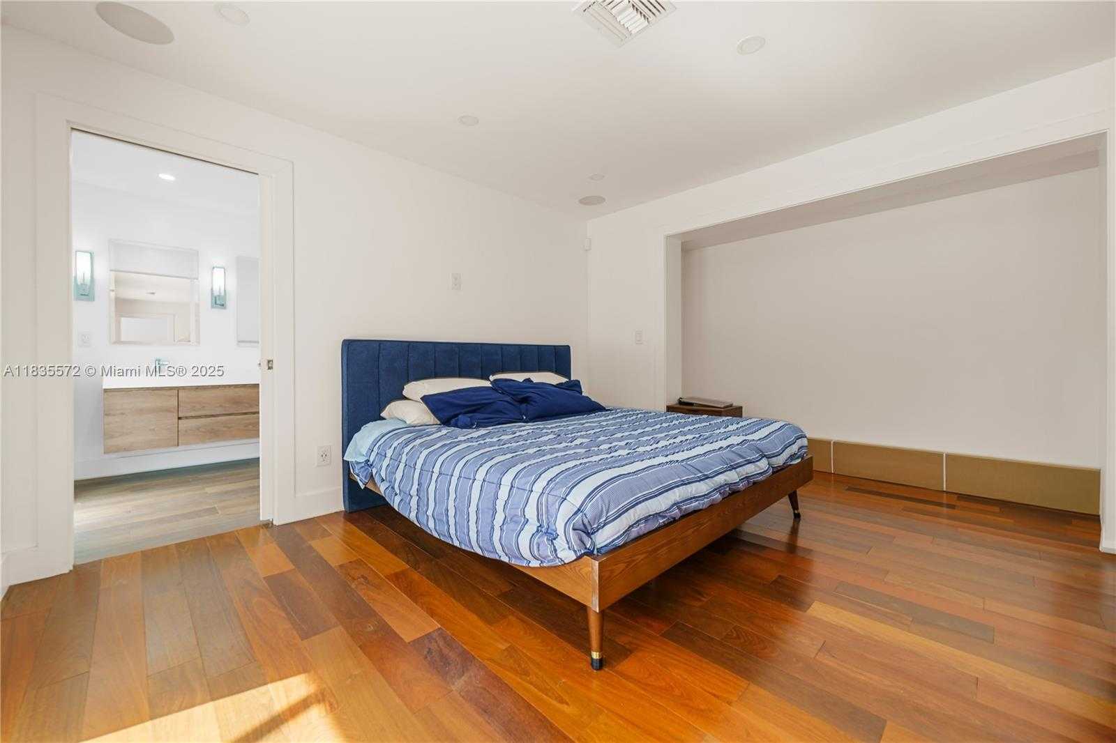 Small Image of 15200 SOUTH WEST 81ST AVE, Palmetto Bay Number 28