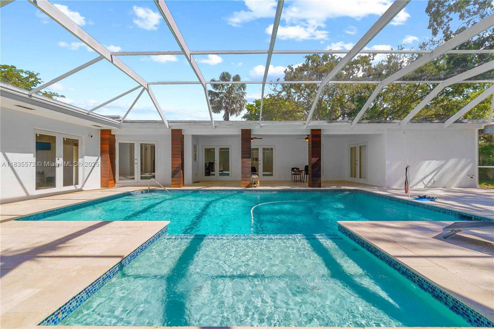 Small Image of 15200 SOUTH WEST 81ST AVE, Palmetto Bay Number 34