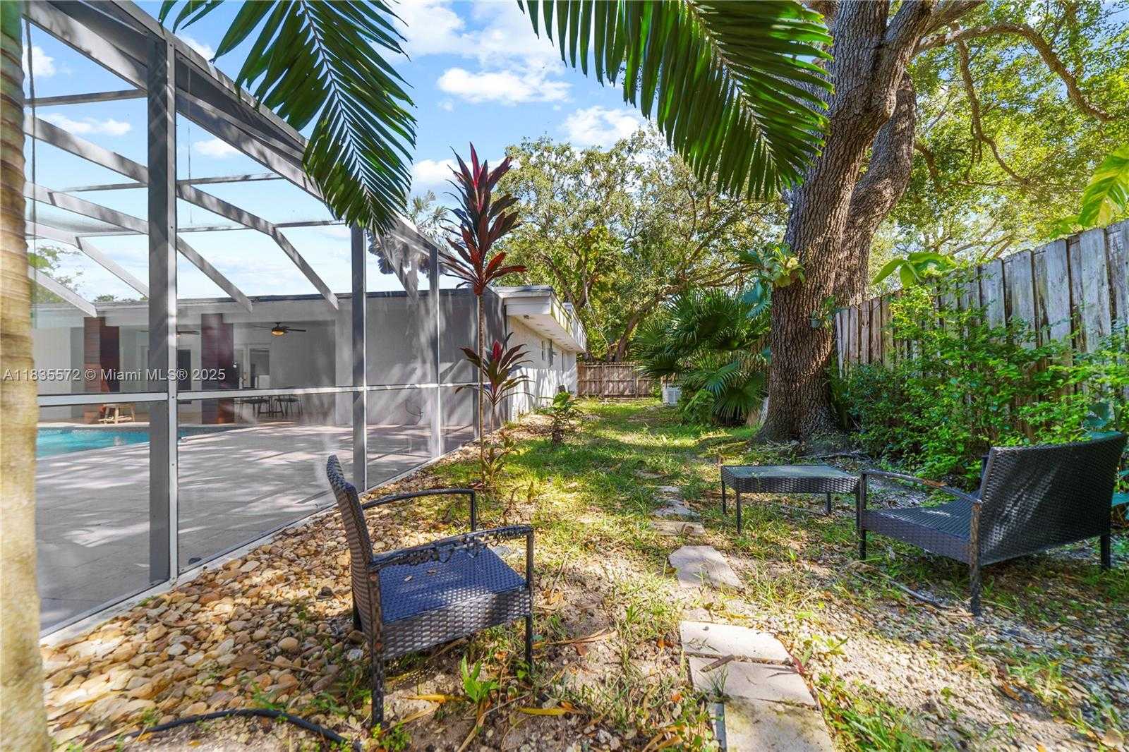 Small Image of 15200 SOUTH WEST 81ST AVE, Palmetto Bay Number 39