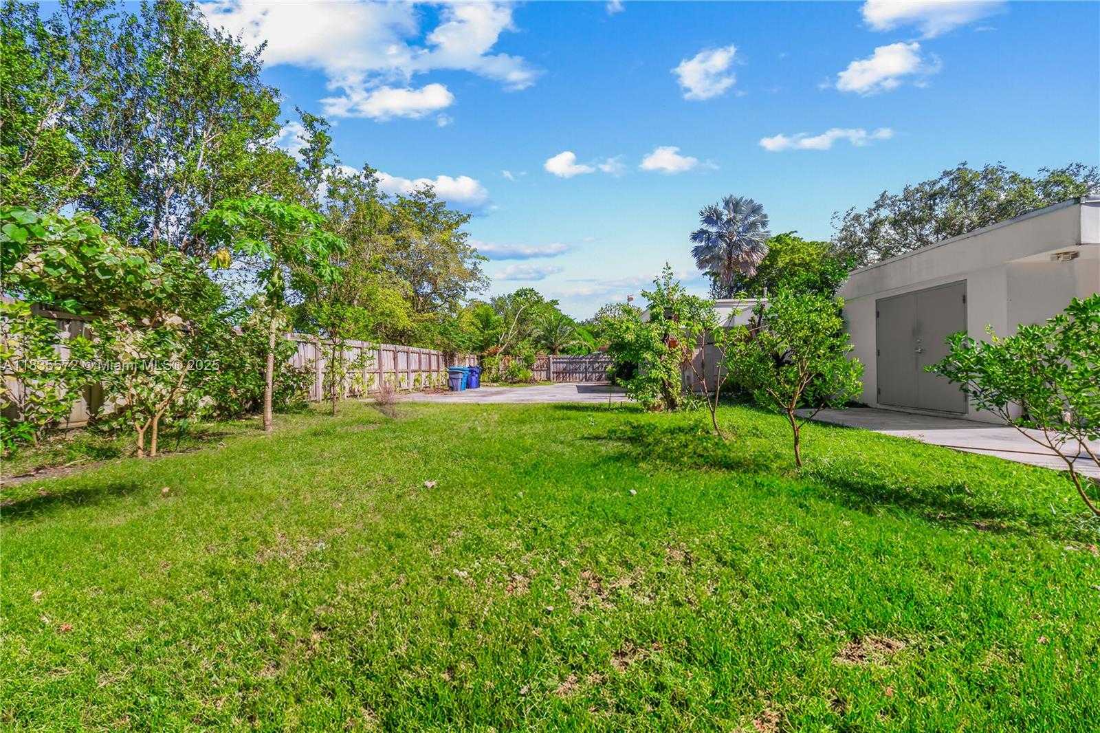 Small Image of 15200 SOUTH WEST 81ST AVE, Palmetto Bay Number 41