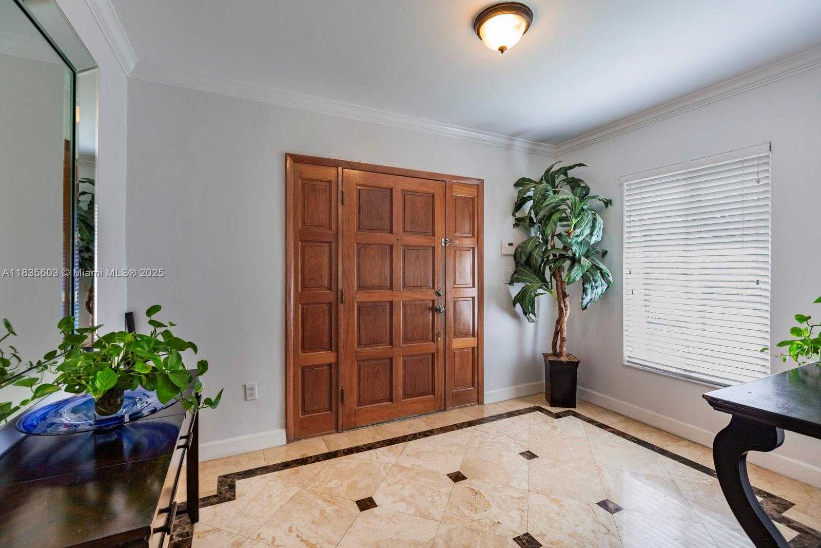 Small Image of 6302 SOUTH WEST 44TH ST, South Miami Number 6