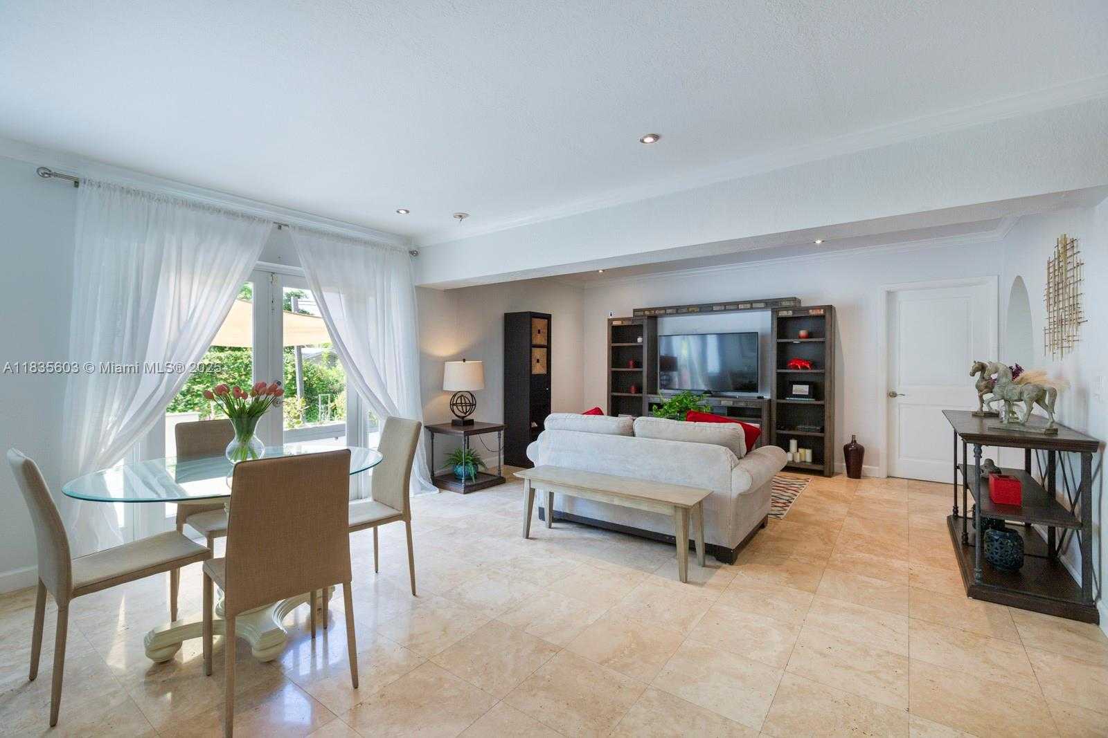 Small Image of 6302 SOUTH WEST 44TH ST, South Miami Number 9