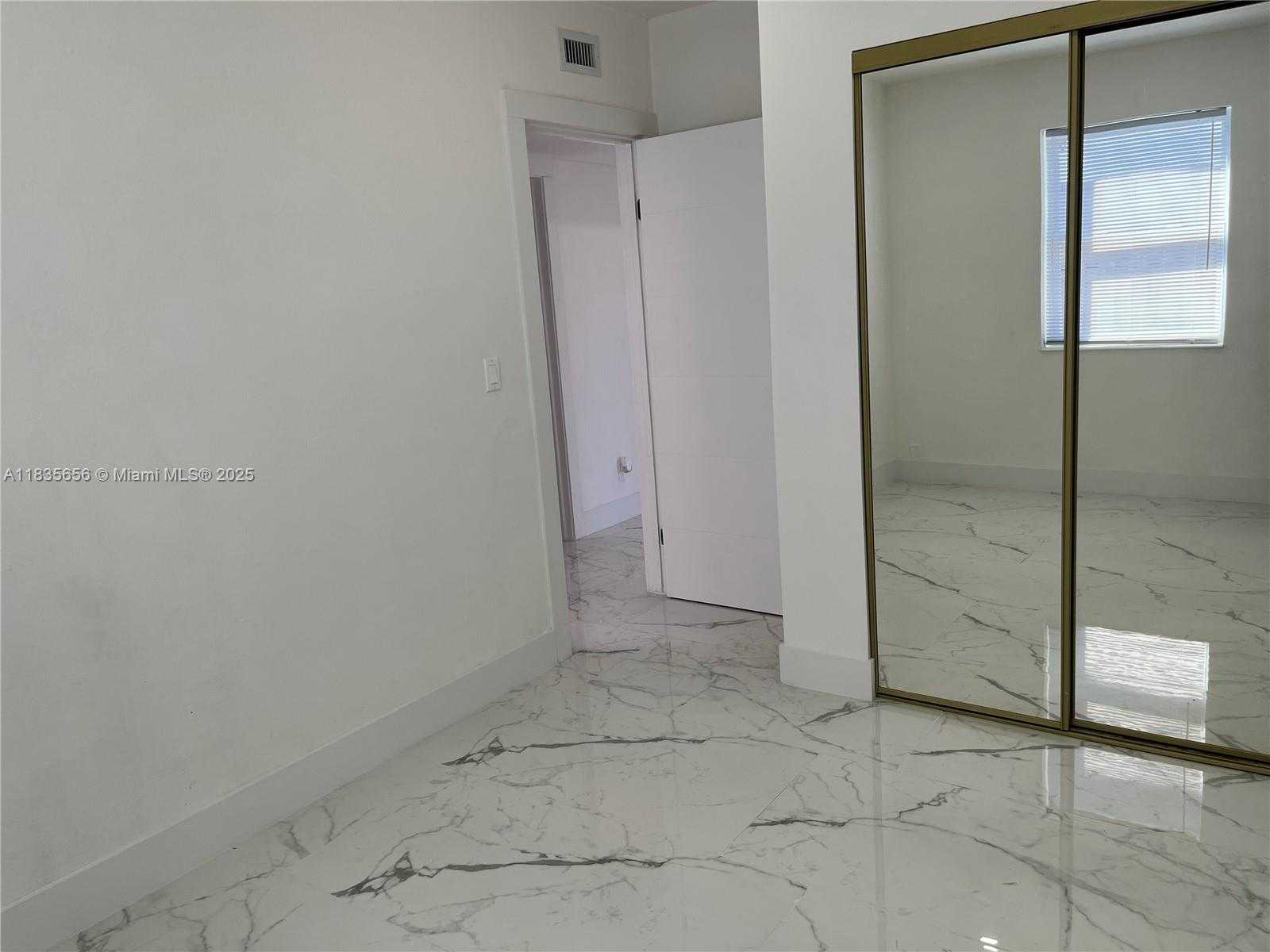 Small Image of 5301 NORTH EAST 17TH AVE, Pompano Beach Number 13
