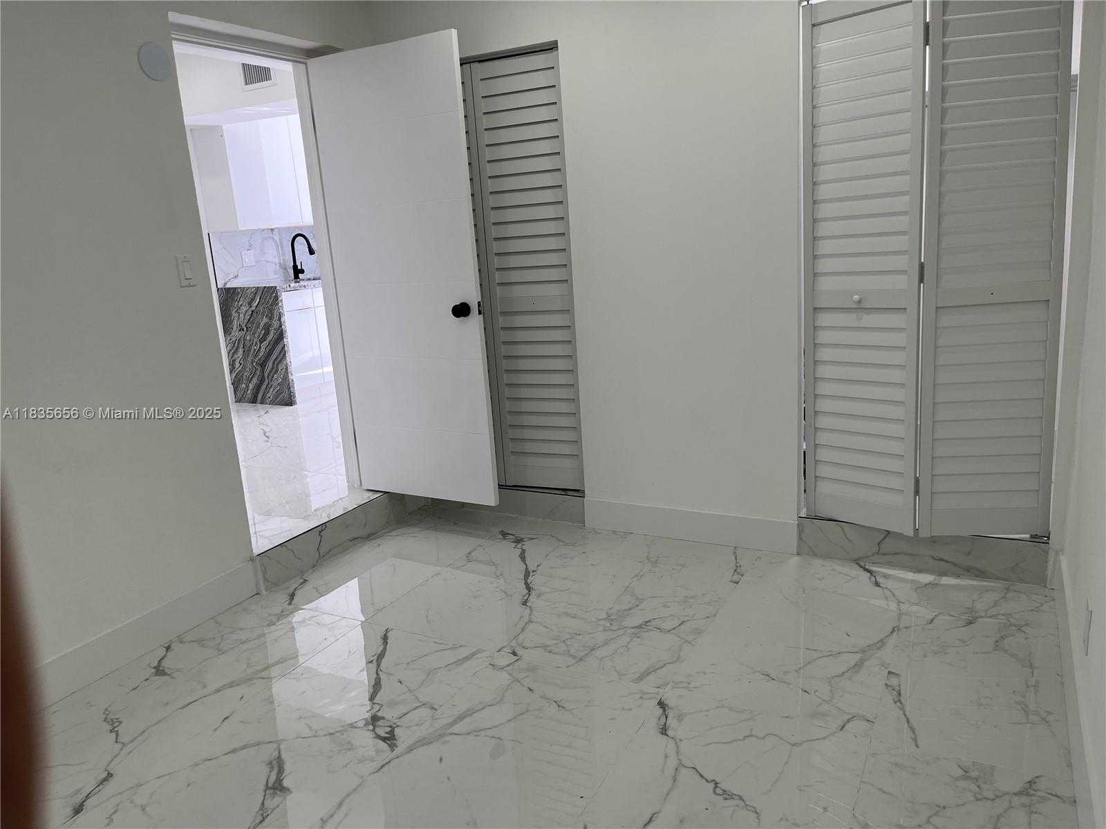 Small Image of 5301 NORTH EAST 17TH AVE, Pompano Beach Number 14