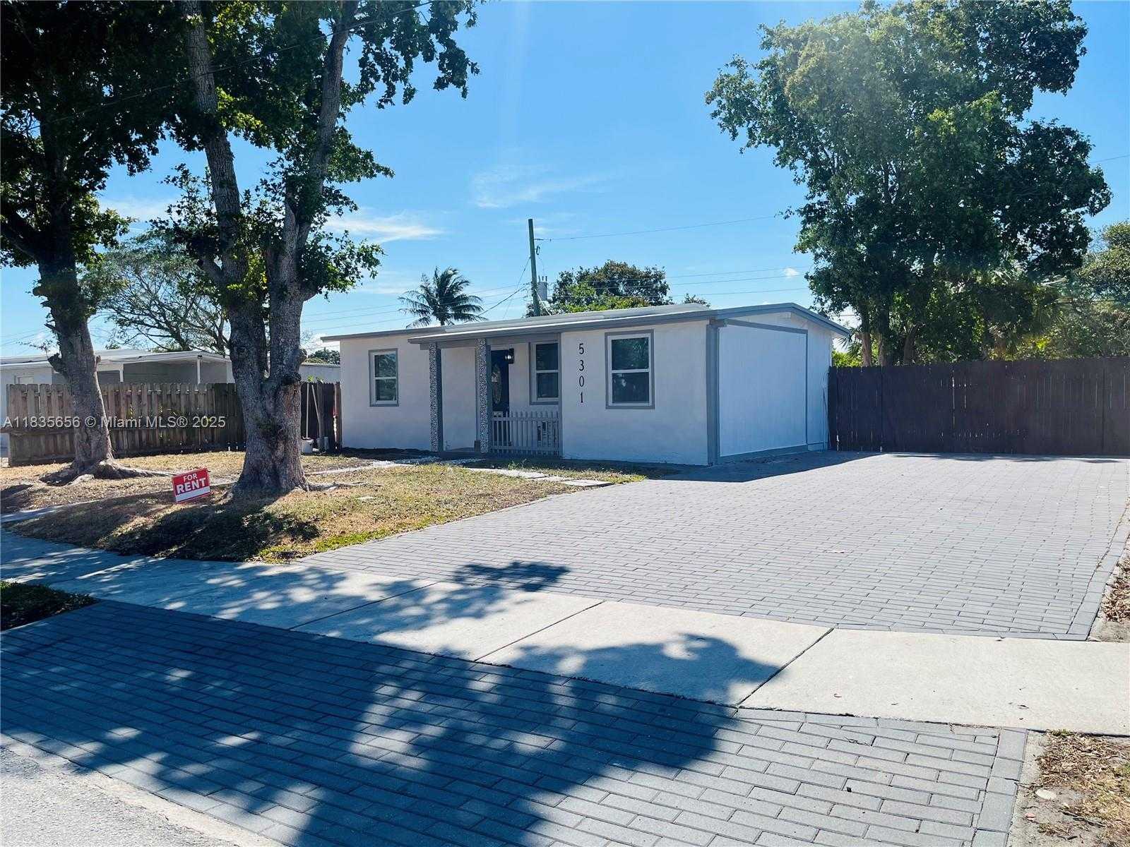 Small Image of 5301 NORTH EAST 17TH AVE, Pompano Beach Number 2