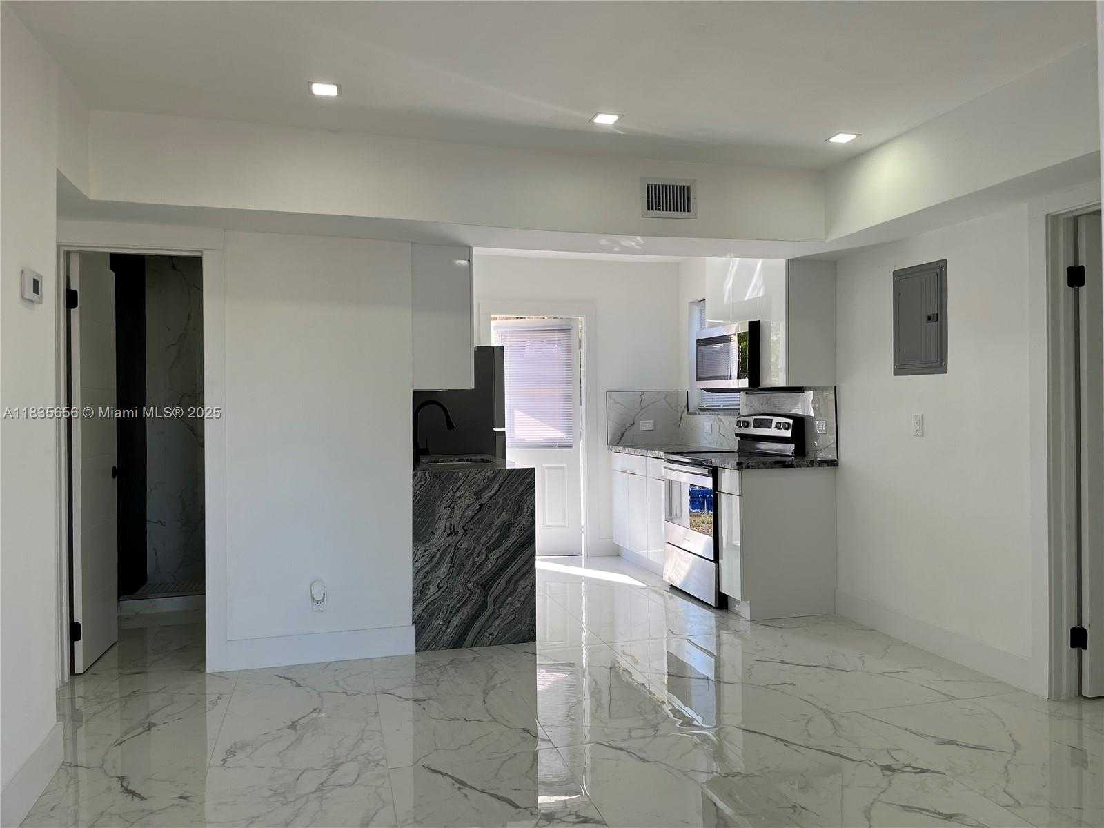 Small Image of 5301 NORTH EAST 17TH AVE, Pompano Beach Number 6