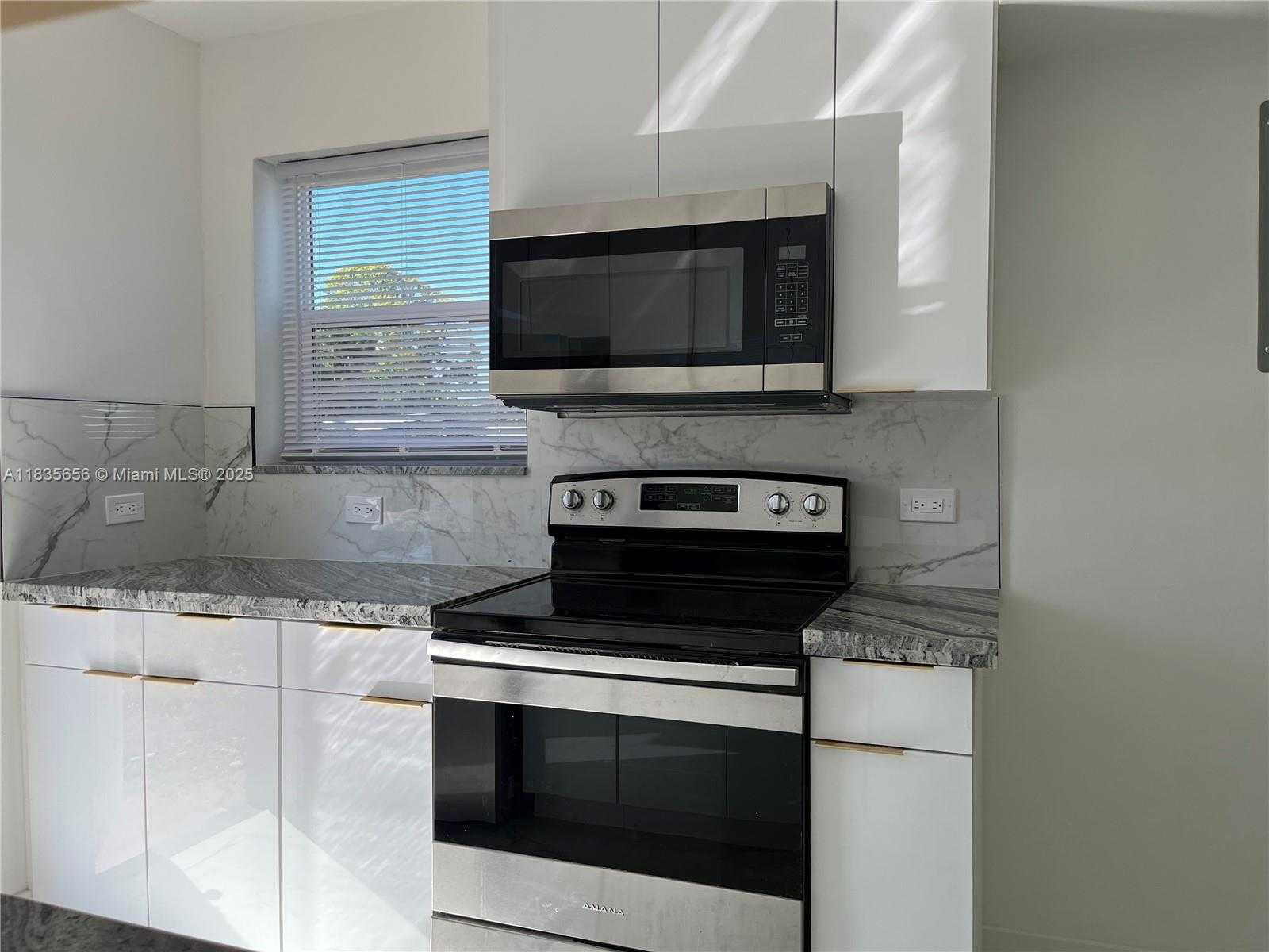 Small Image of 5301 NORTH EAST 17TH AVE, Pompano Beach Number 9