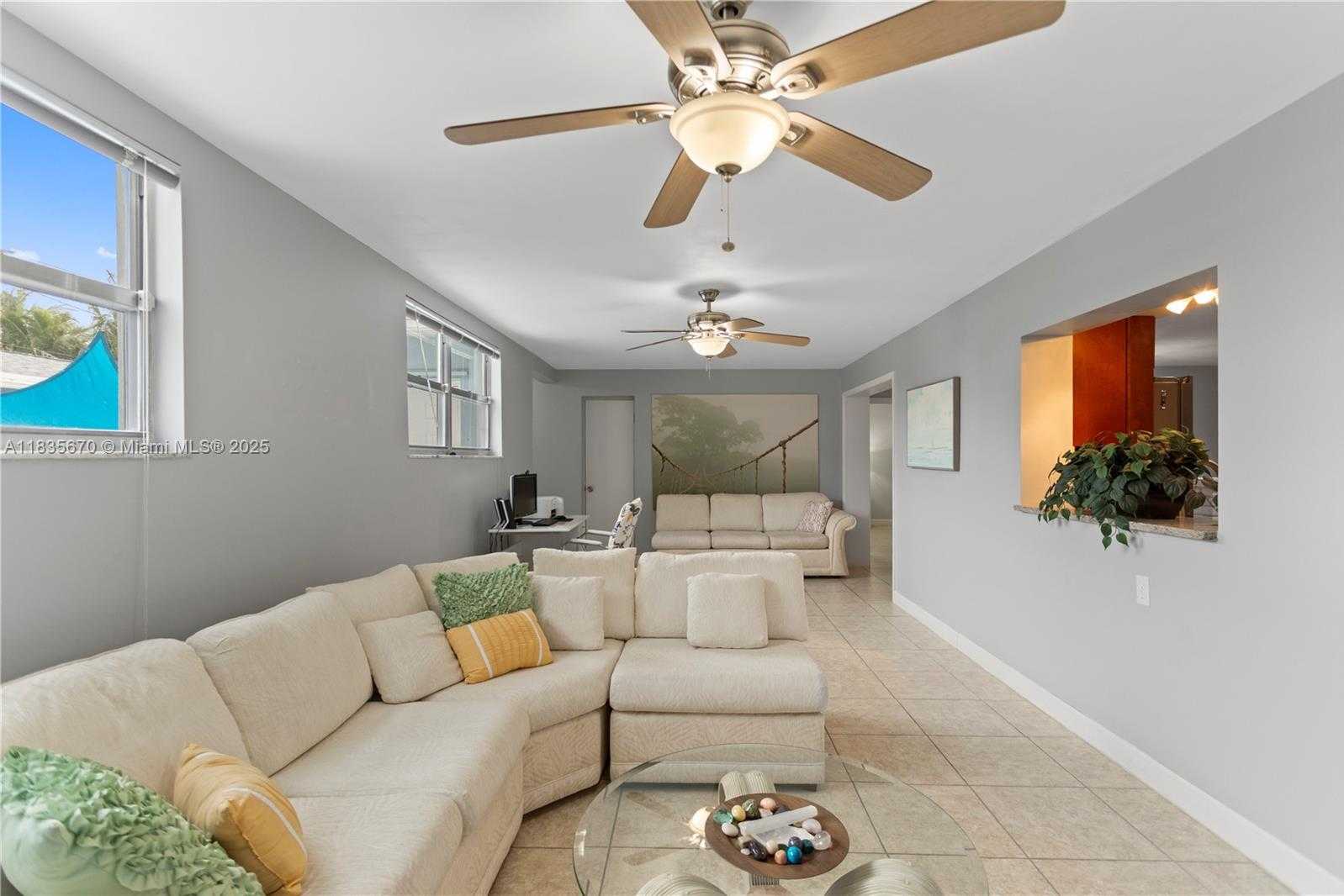 Small Image of 4515 JACKSON ST, Hollywood Number 27