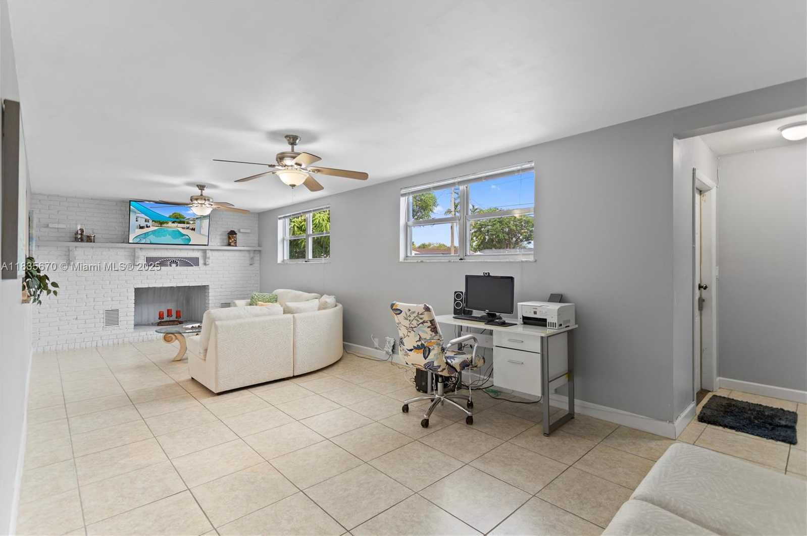 Small Image of 4515 JACKSON ST, Hollywood Number 29
