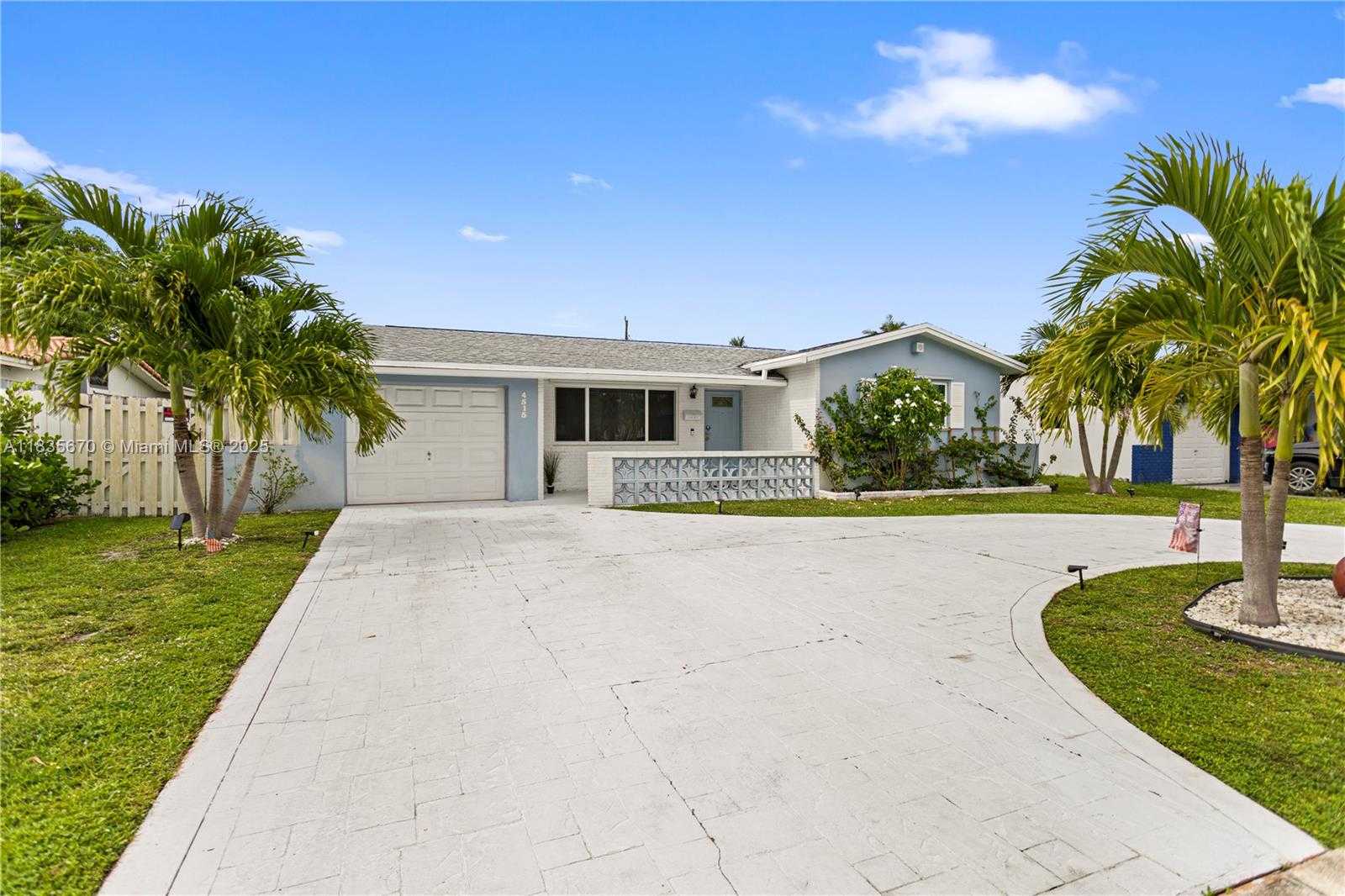 Small Image of 4515 JACKSON ST, Hollywood Number 3