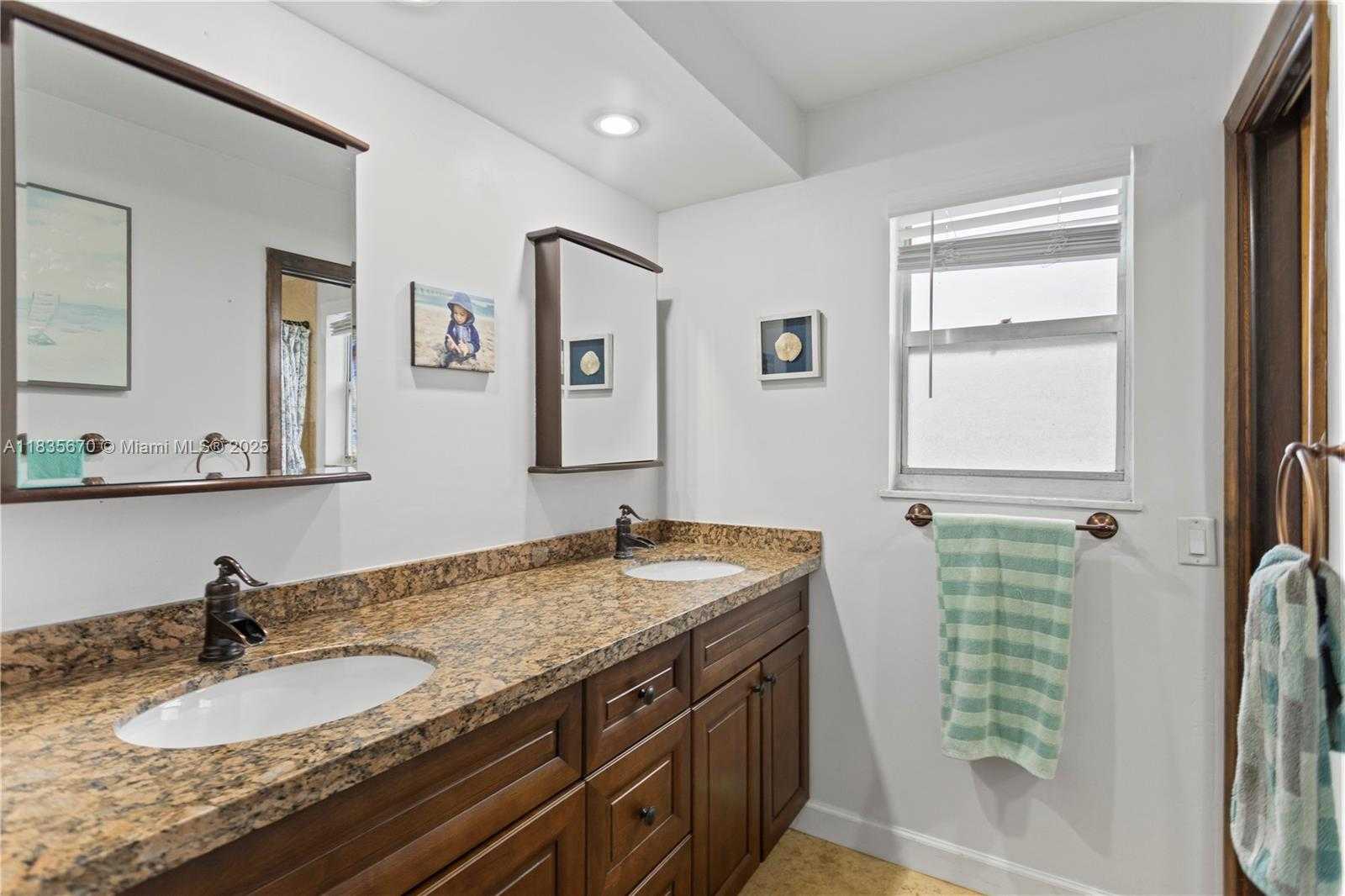 Small Image of 4515 JACKSON ST, Hollywood Number 34