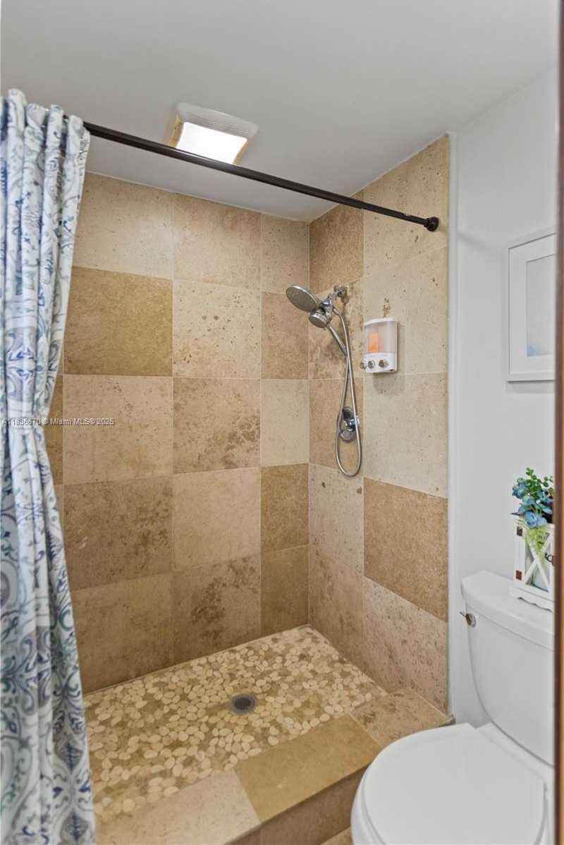 Small Image of 4515 JACKSON ST, Hollywood Number 35