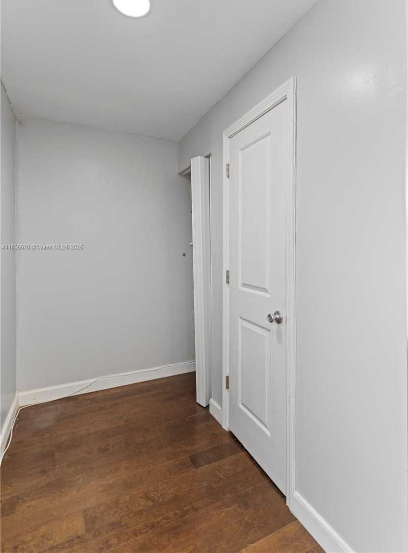 Small Image of 4515 JACKSON ST, Hollywood Number 39