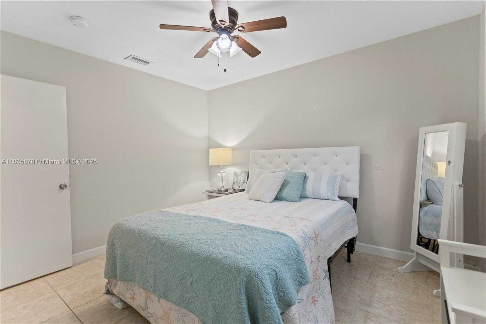 Small Image of 4515 JACKSON ST, Hollywood Number 47