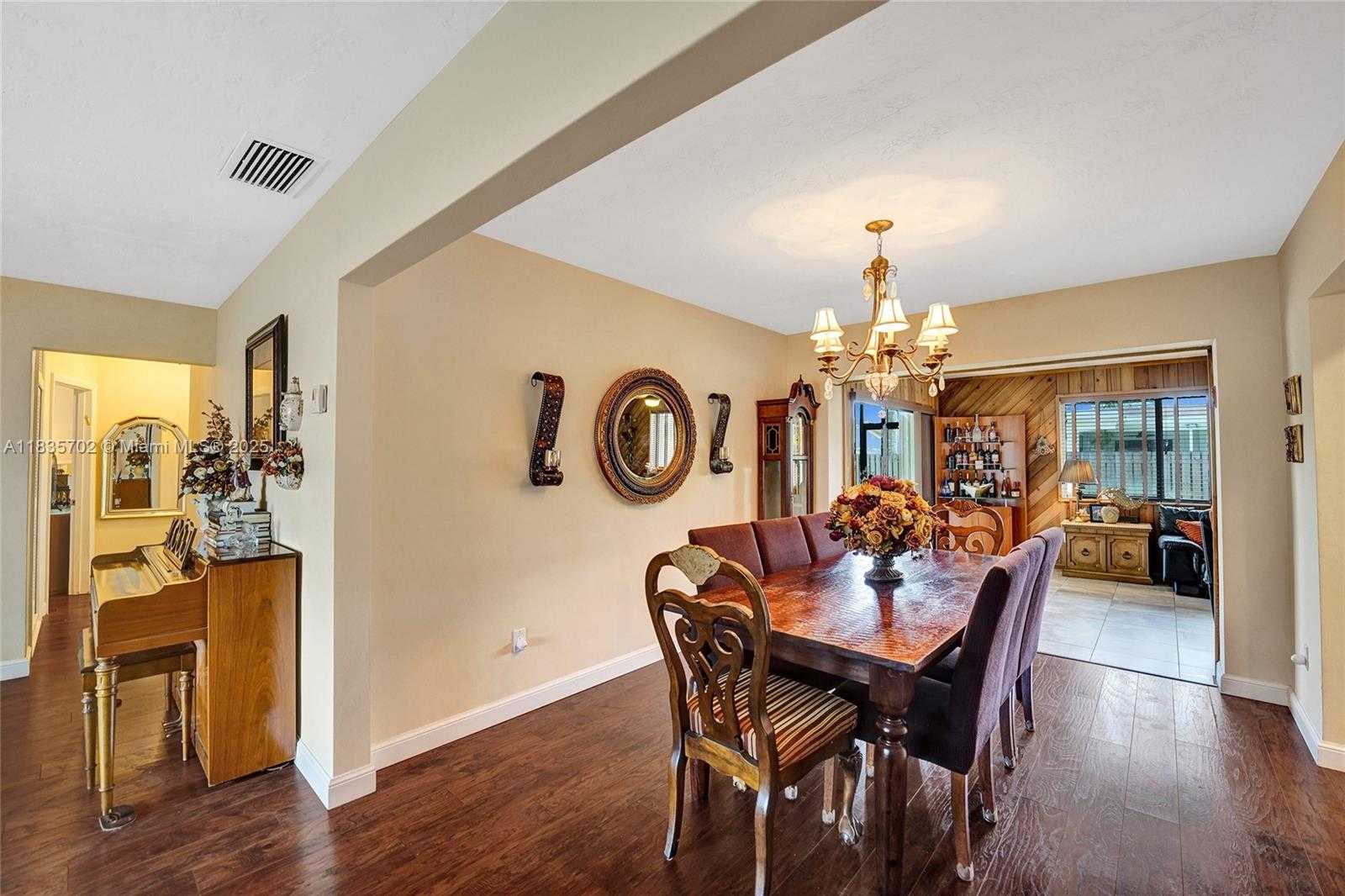 Small Image of 11000 NORTH WEST 20TH ST, Pembroke Pines Number 11