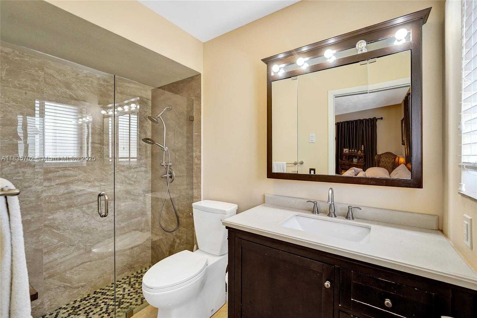 Small Image of 11000 NORTH WEST 20TH ST, Pembroke Pines Number 54