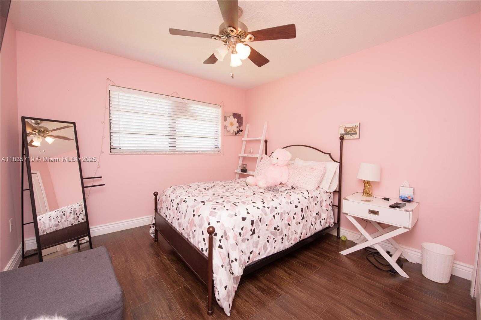 Small Image of 28242 SOUTH WEST 163RD CT, Homestead Number 17