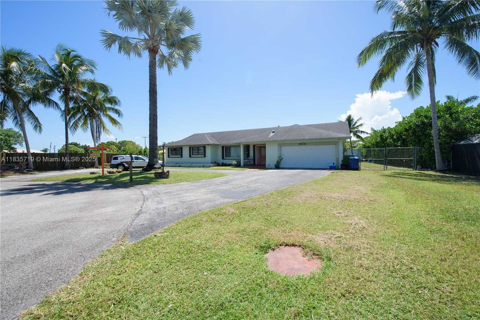 Small Image of 28242 SOUTH WEST 163RD CT, Homestead Number 24