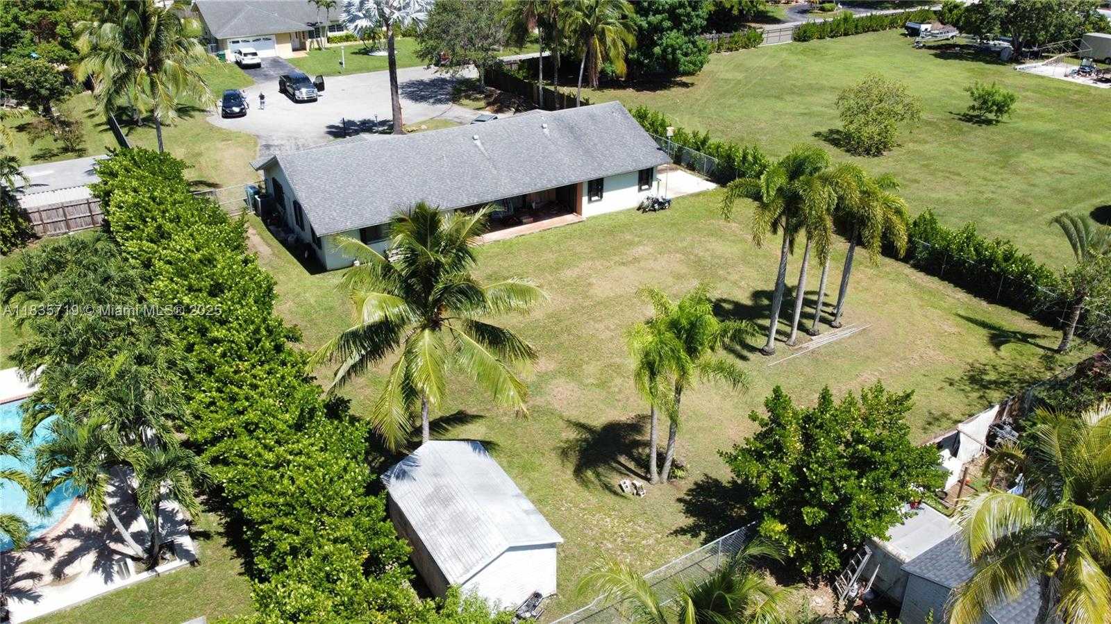 Small Image of 28242 SOUTH WEST 163RD CT, Homestead Number 25