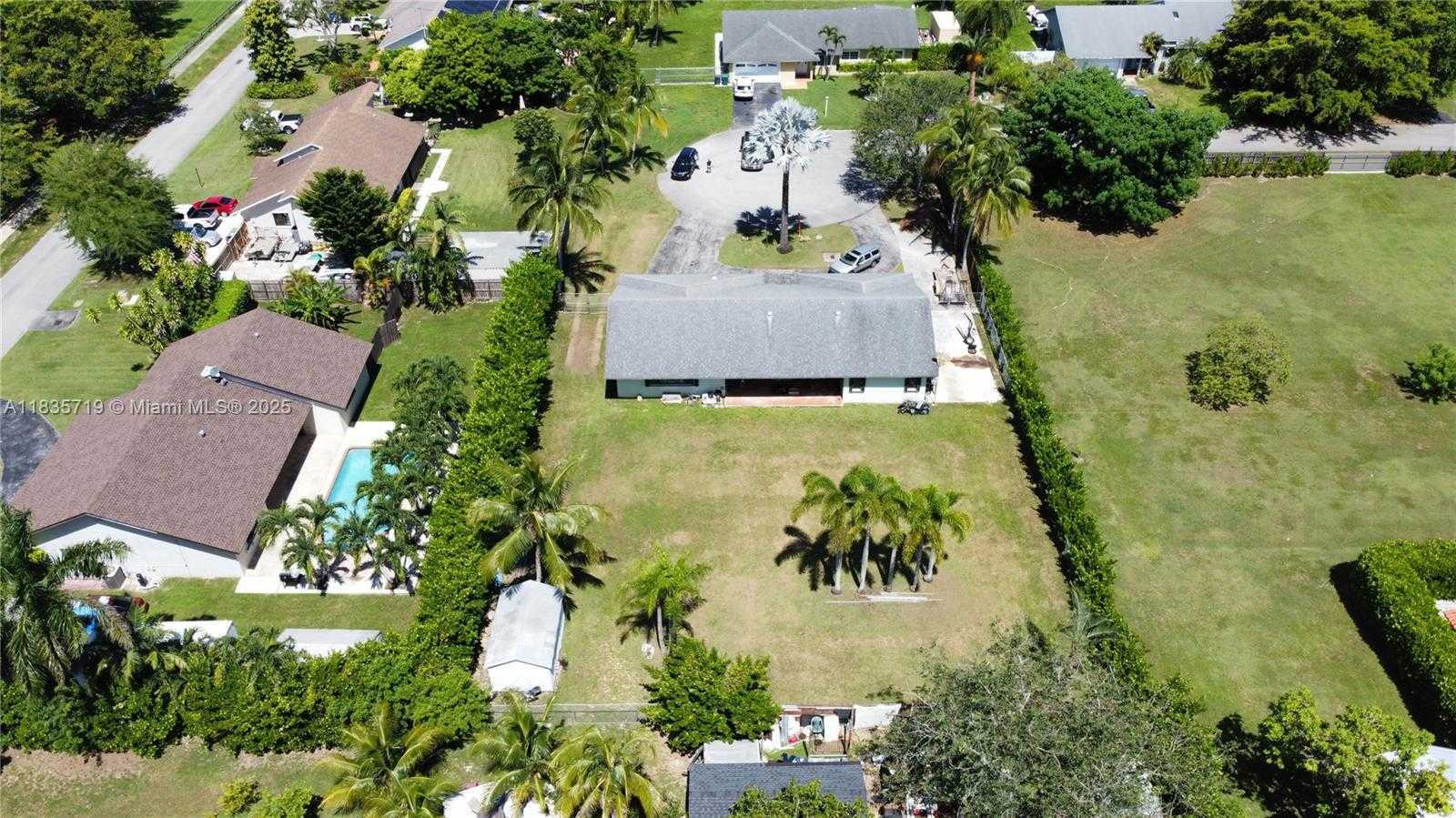 Small Image of 28242 SOUTH WEST 163RD CT, Homestead Number 26