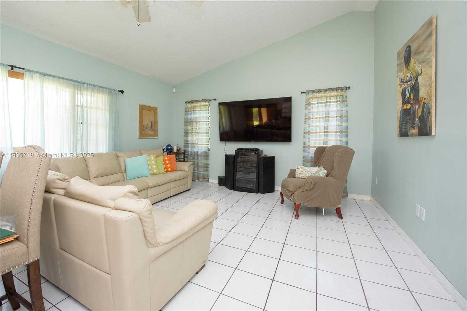 Small Image of 28242 SOUTH WEST 163RD CT, Homestead Number 8