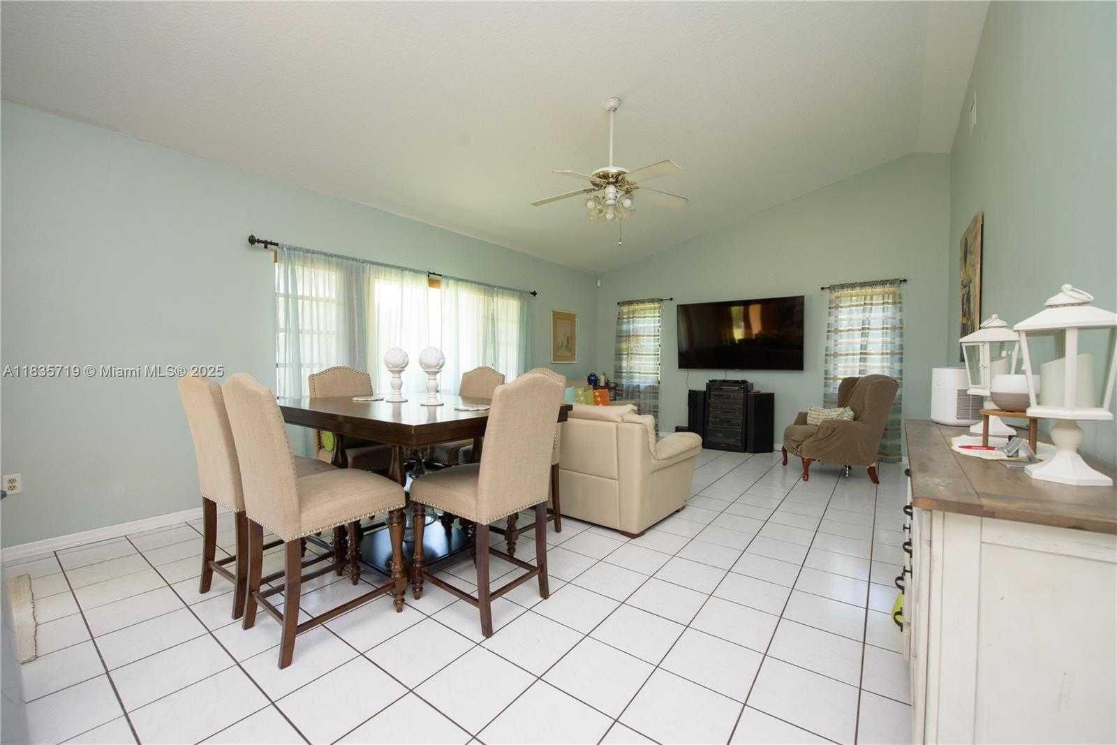 Small Image of 28242 SOUTH WEST 163RD CT, Homestead Number 9
