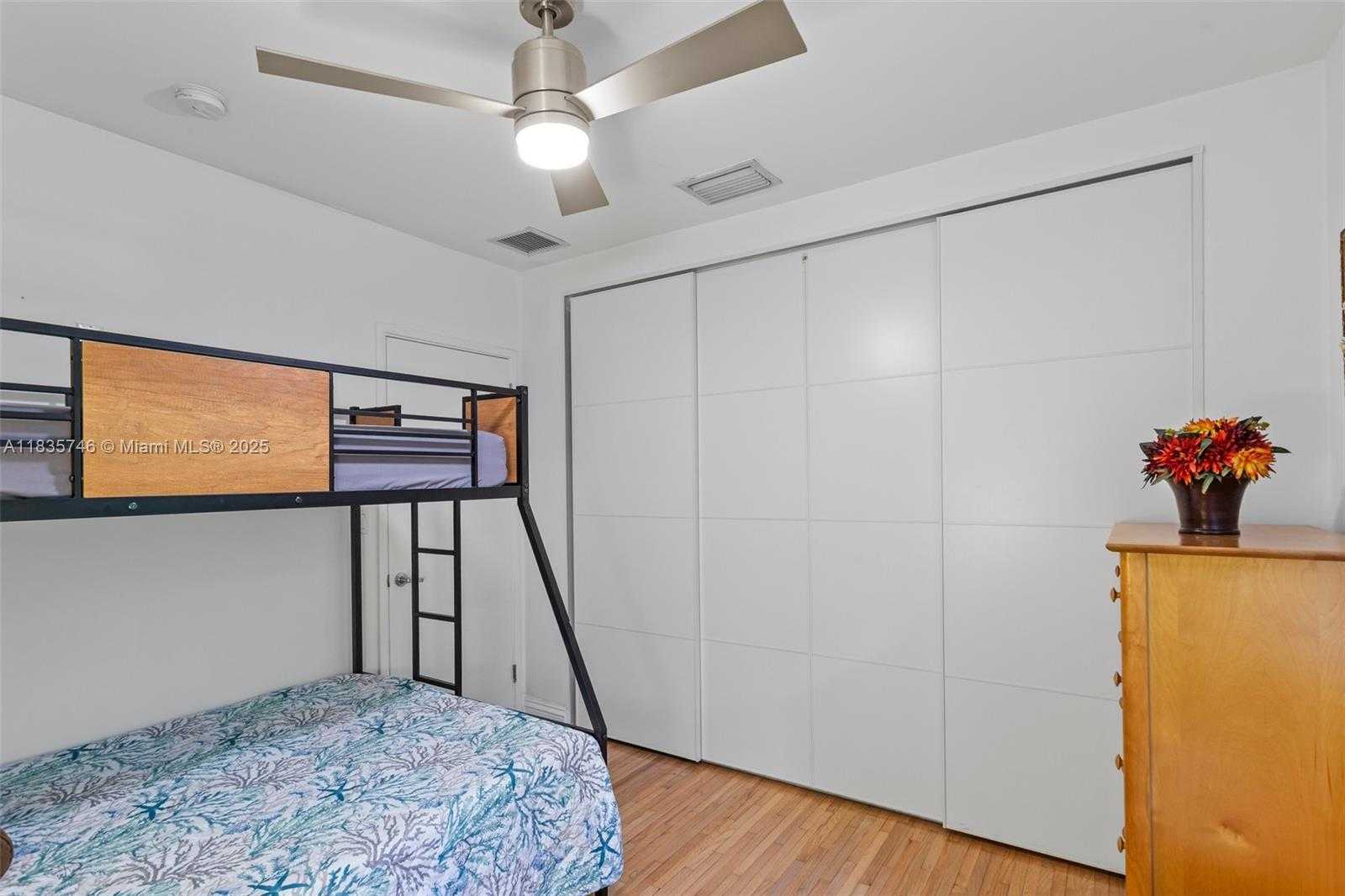 Small Image of 711 SUNSET RD, Coral Gables Number 37