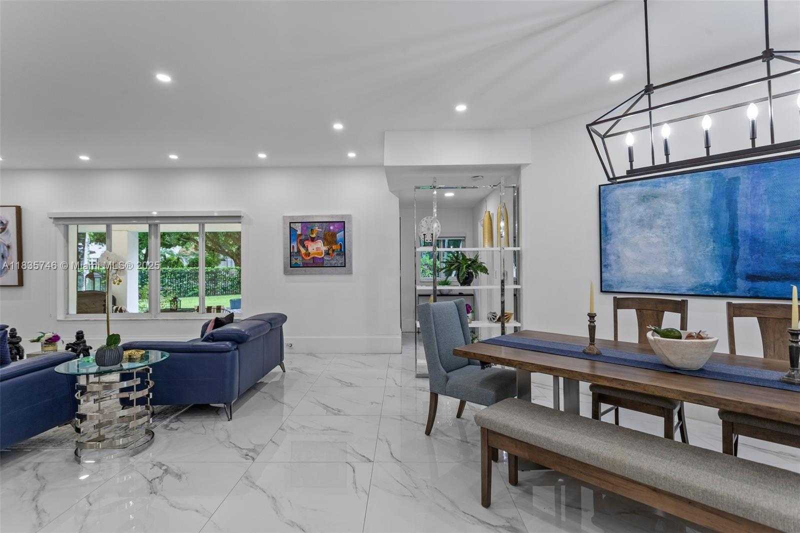 Small Image of 711 SUNSET RD, Coral Gables Number 9