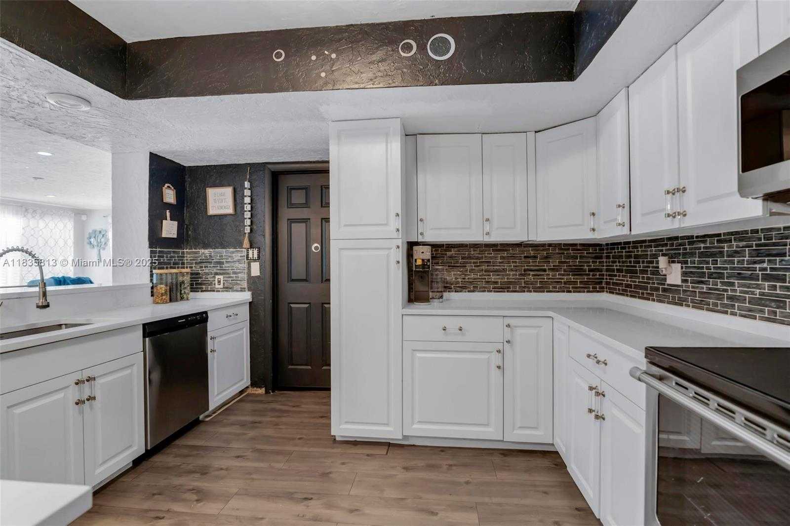 Small Image of 2239 NORTH WEST 65TH AVE, Margate Number 17