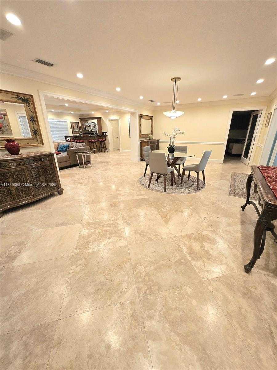 Small Image of 7895 SOUTH WEST 122ND ST, Pinecrest Number 10