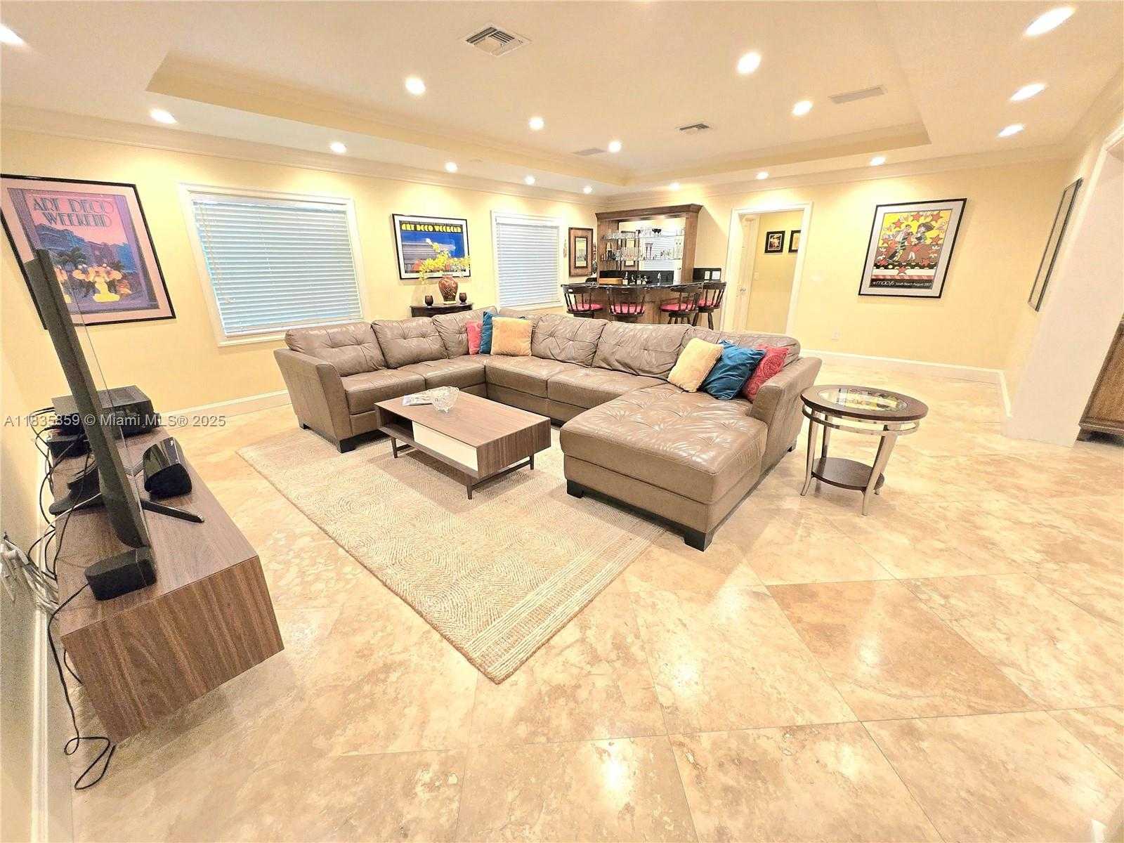 Small Image of 7895 SOUTH WEST 122ND ST, Pinecrest Number 12
