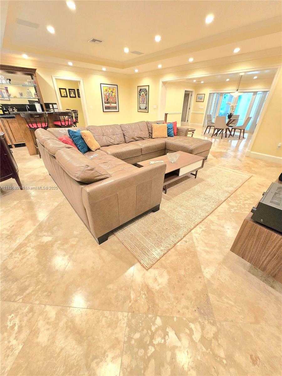 Small Image of 7895 SOUTH WEST 122ND ST, Pinecrest Number 14
