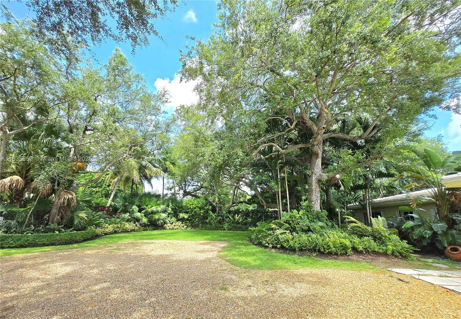 Small Image of 7895 SOUTH WEST 122ND ST, Pinecrest Number 4