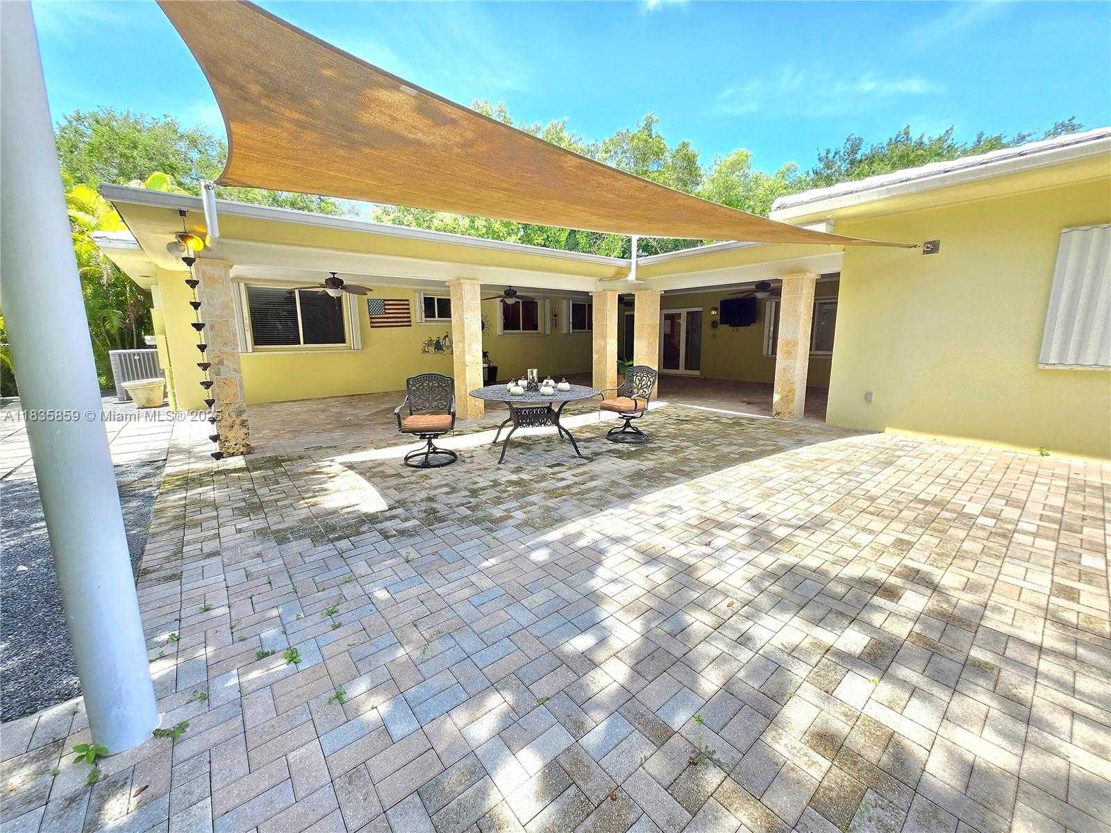 Small Image of 7895 SOUTH WEST 122ND ST, Pinecrest Number 61