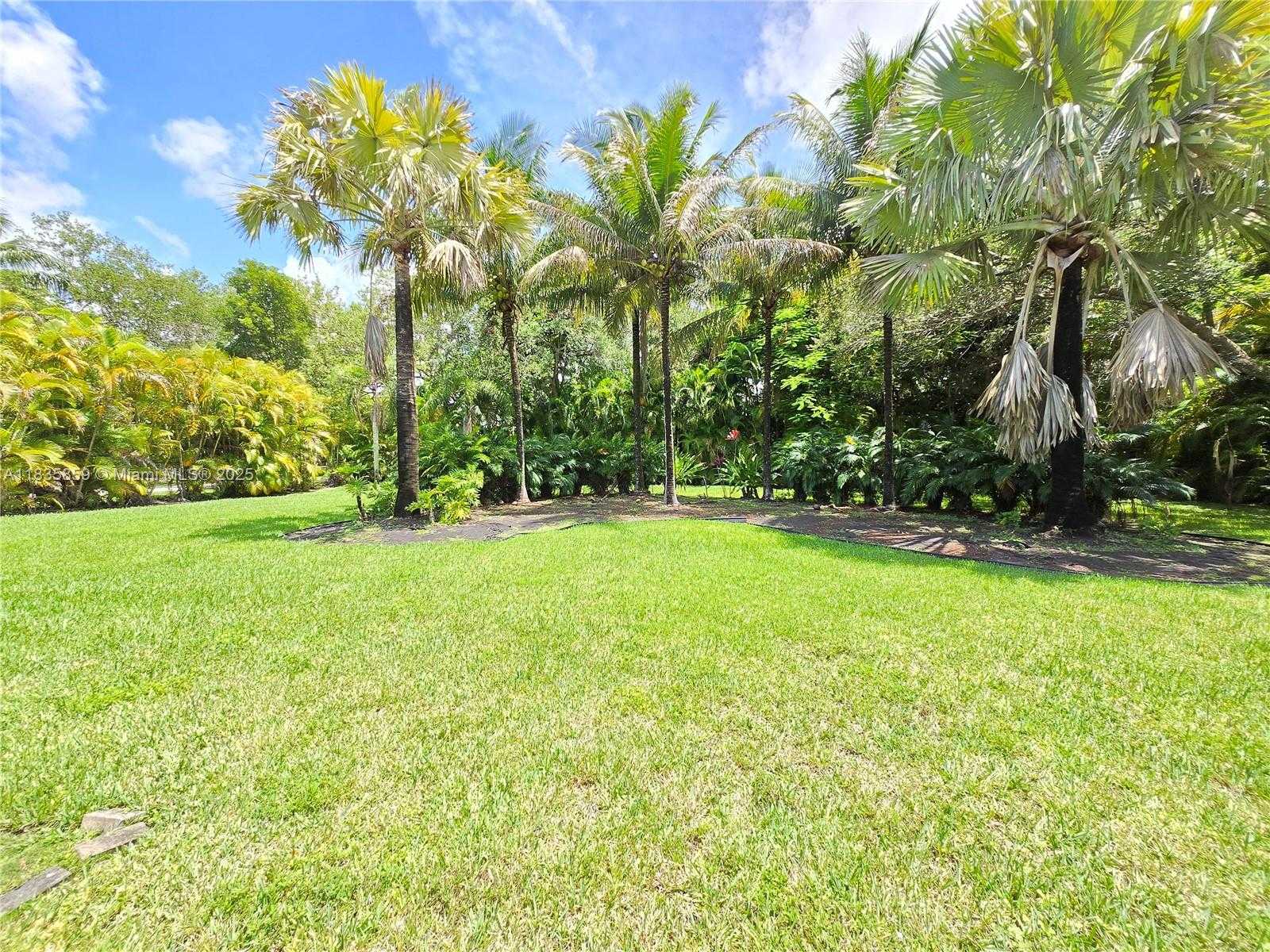 Small Image of 7895 SOUTH WEST 122ND ST, Pinecrest Number 63