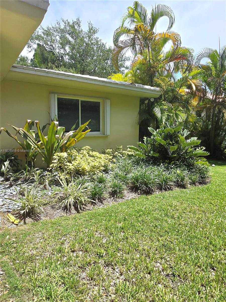 Small Image of 7895 SOUTH WEST 122ND ST, Pinecrest Number 71