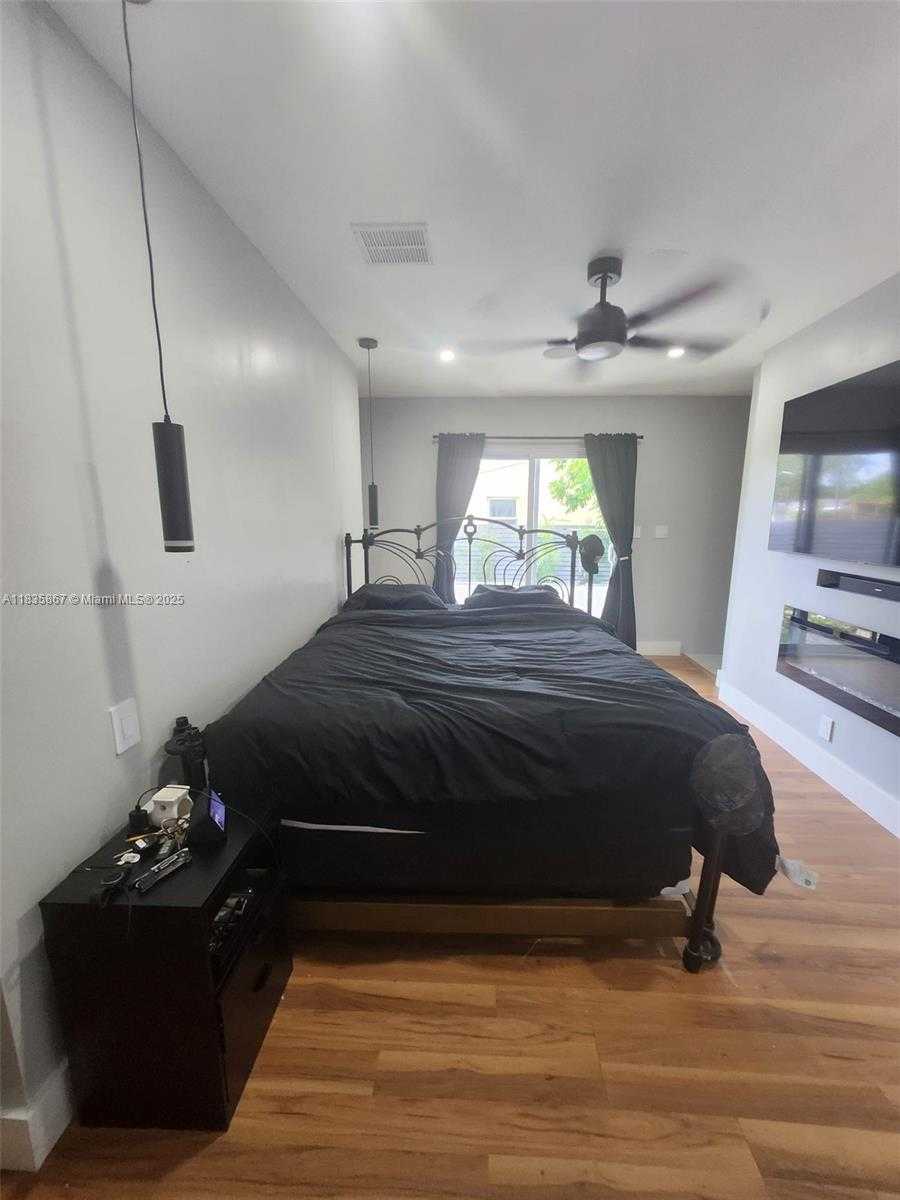 Small Image of 817 NORTH WEST 17TH ST, Fort Lauderdale Number 12
