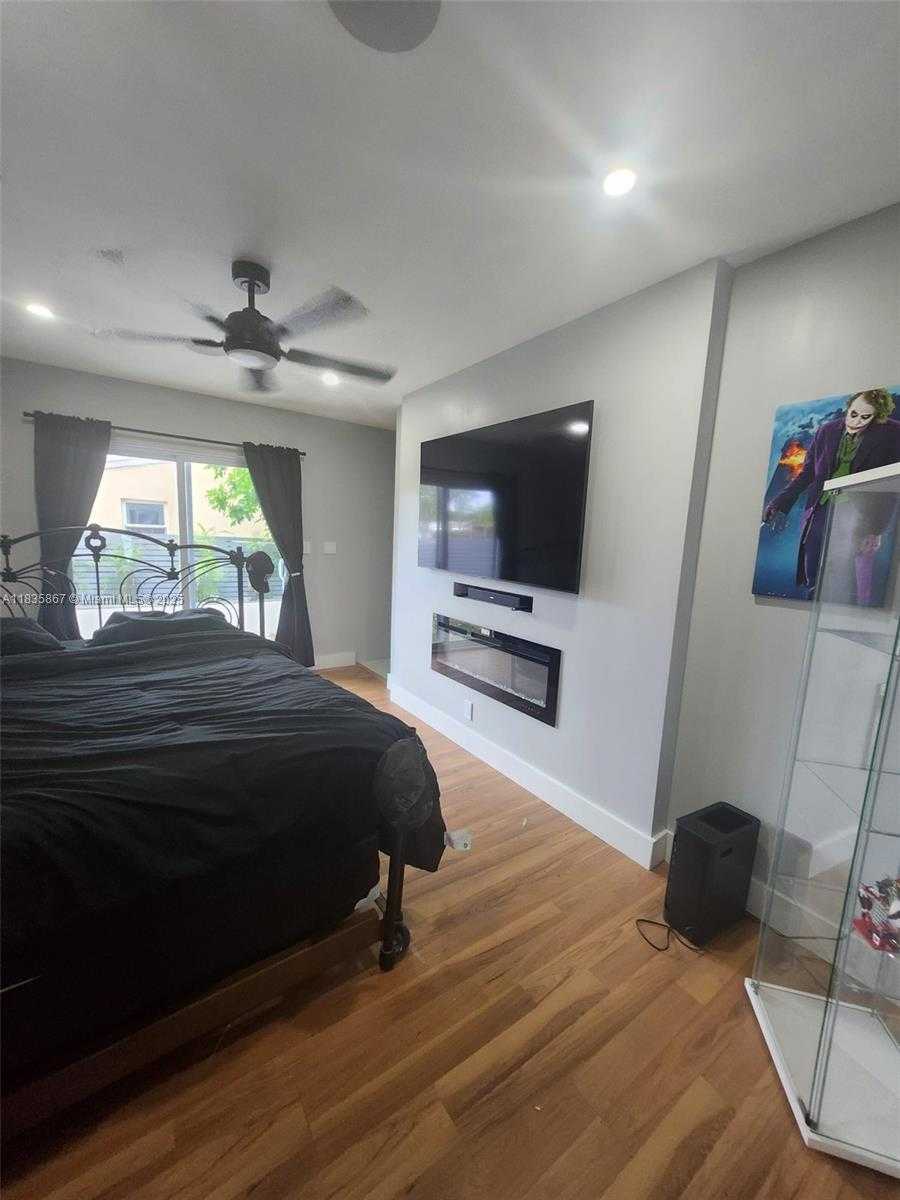 Small Image of 817 NORTH WEST 17TH ST, Fort Lauderdale Number 13